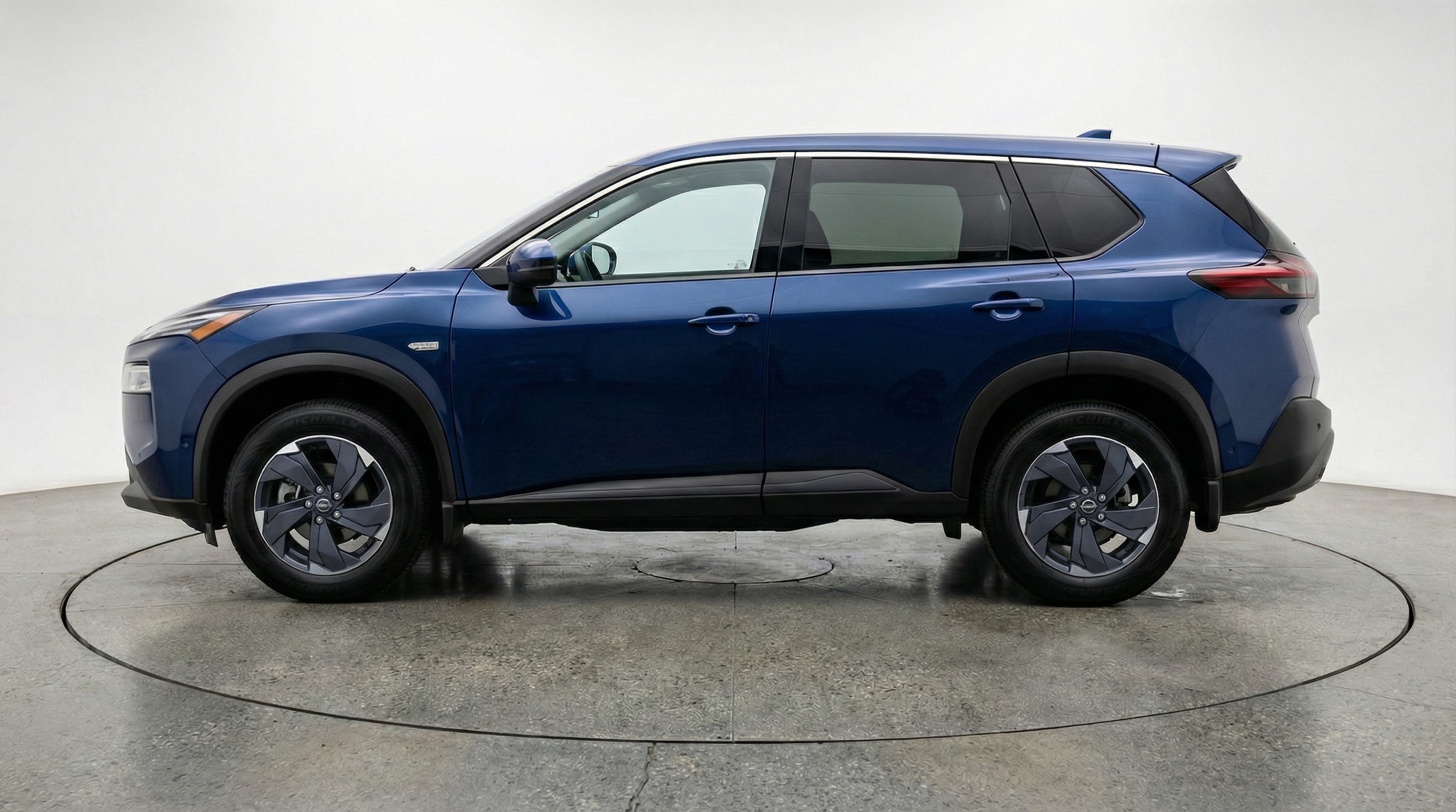 Thumbnail: 2025 Nissan Rogue - 4