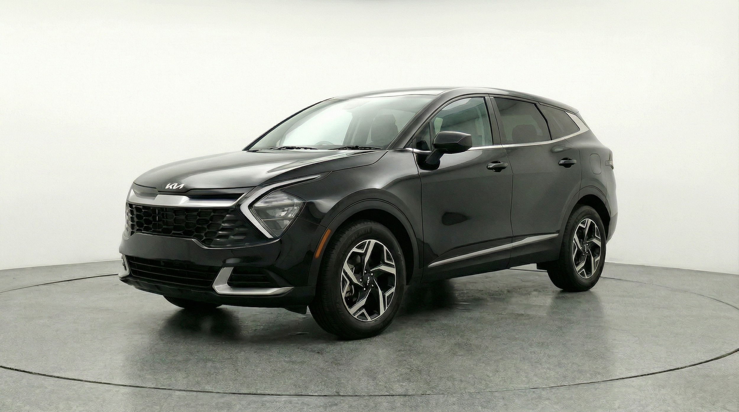 Thumbnail: 2025 Kia Sportage - 3