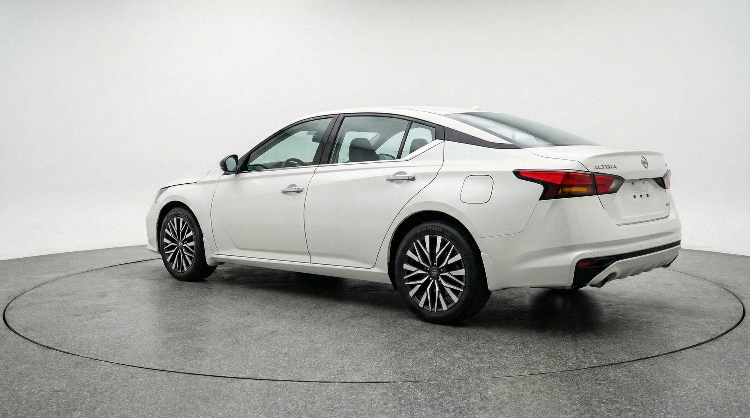 Thumbnail: 2025 Nissan Altima - 6