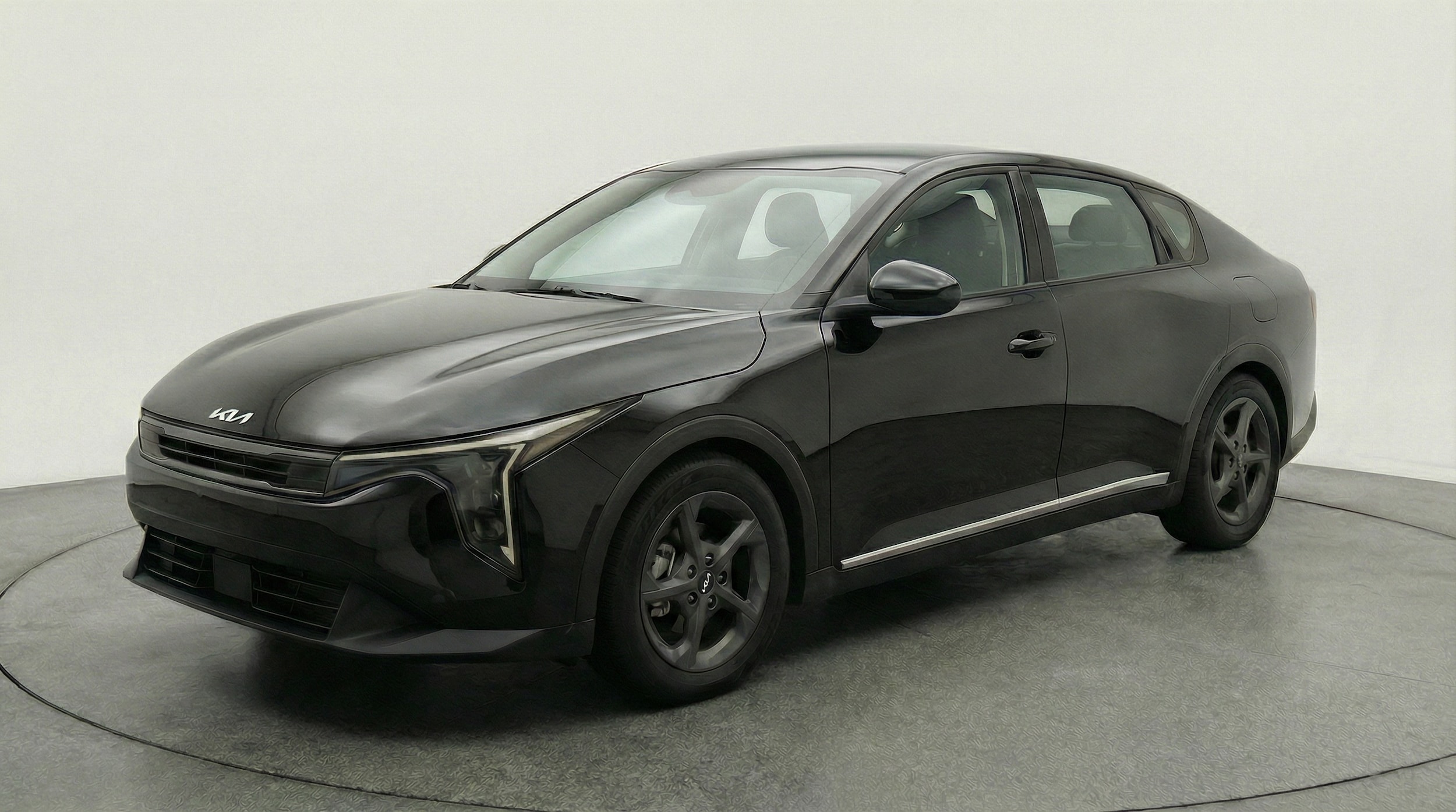 Thumbnail: 2025 Kia K4 - 3