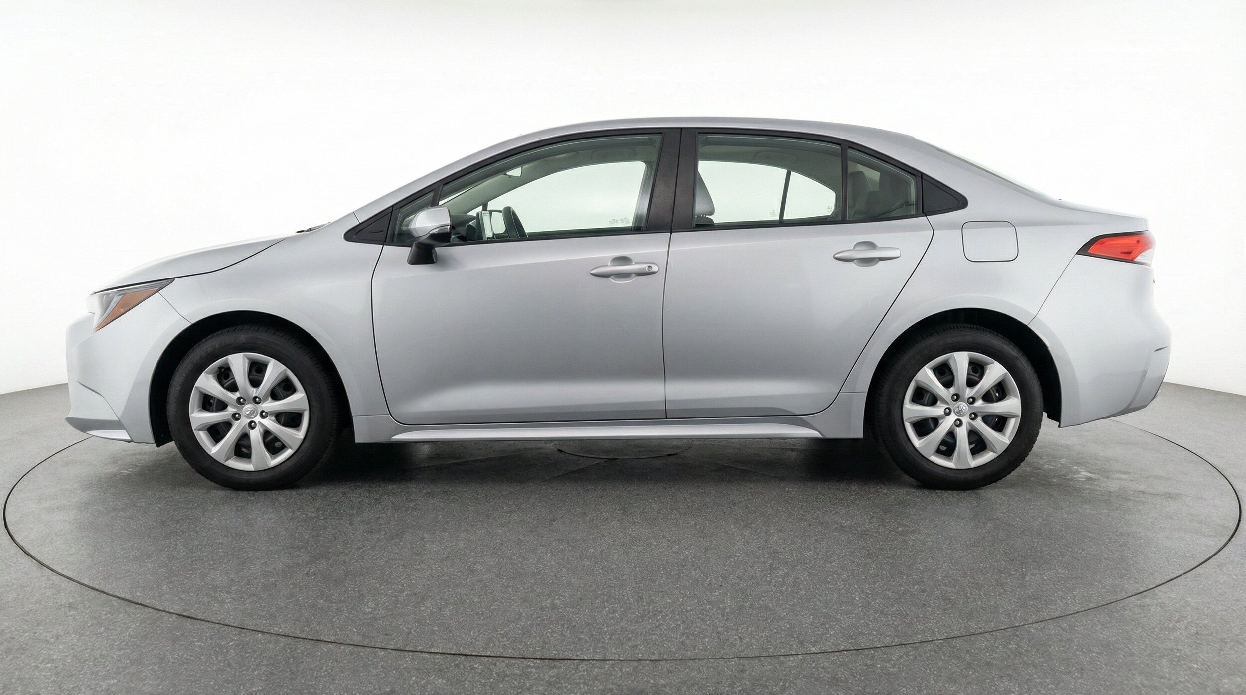 Thumbnail: 2025 Toyota Corolla - 5