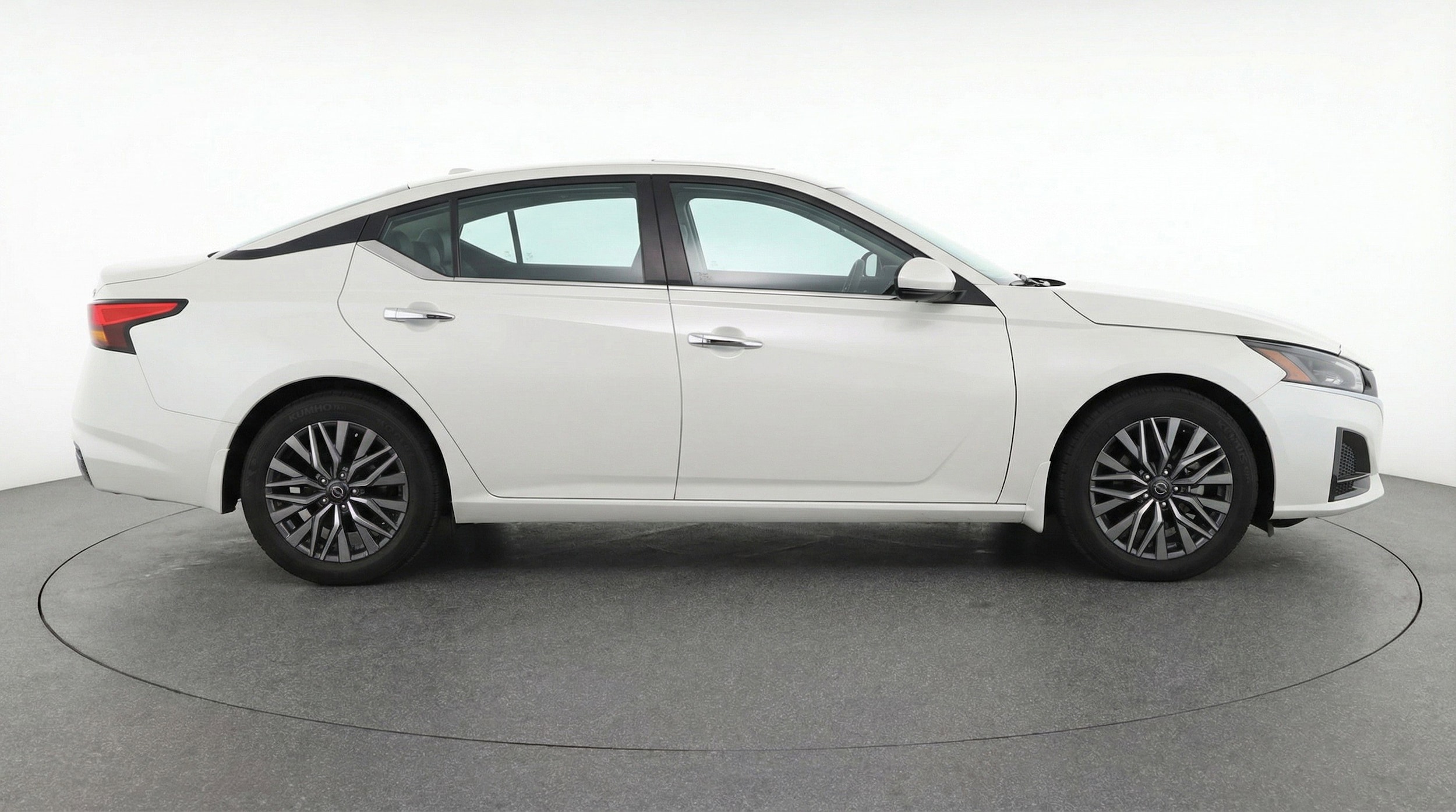 Thumbnail: 2025 Nissan Altima - 11