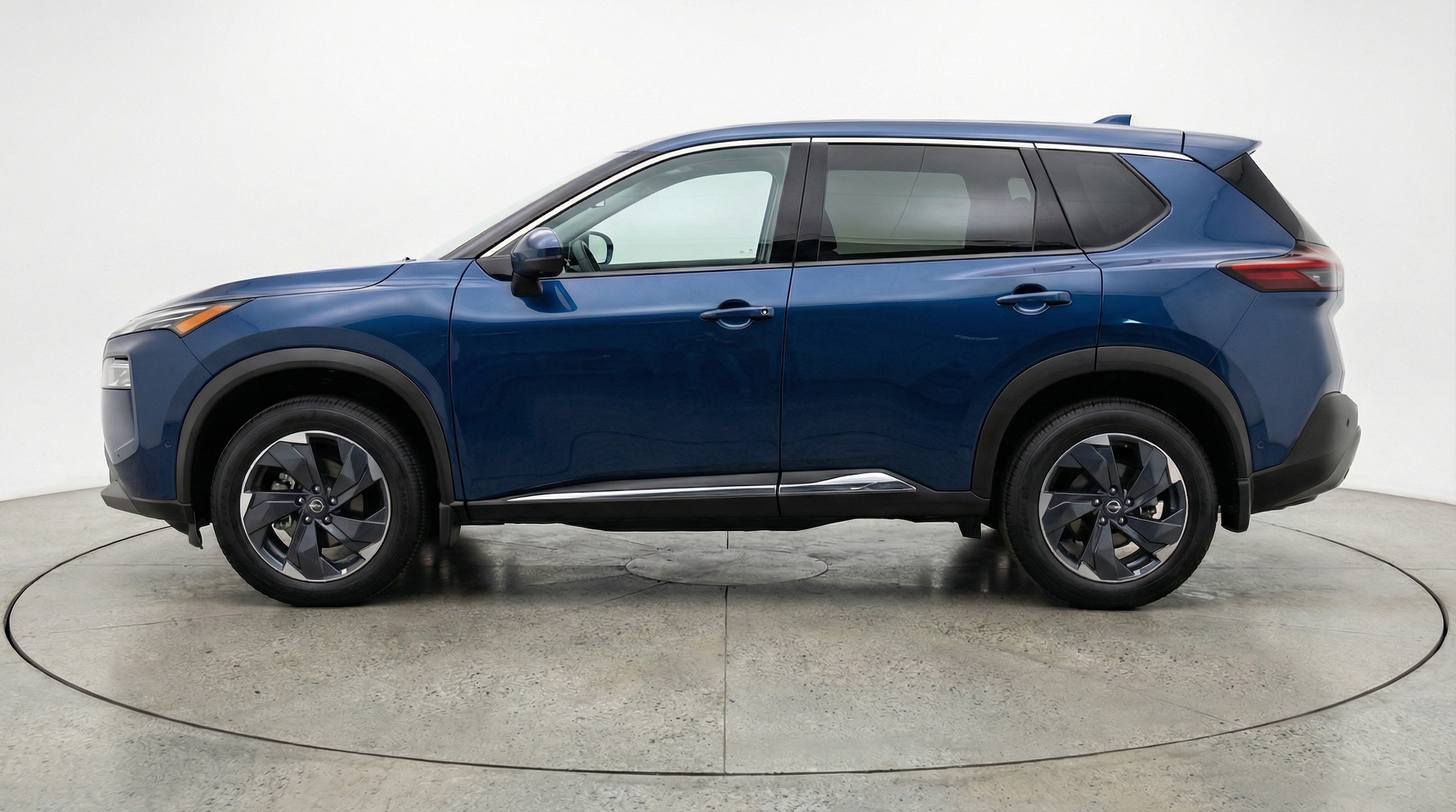 Thumbnail: 2025 Nissan Rogue - 4