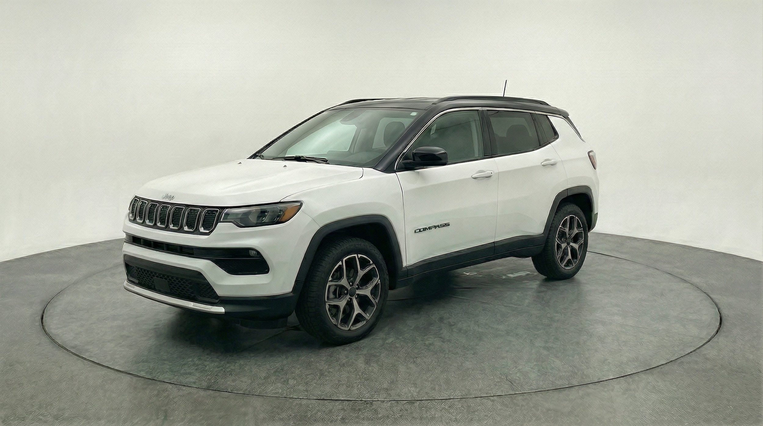 Thumbnail: 2025 Jeep Compass - 3