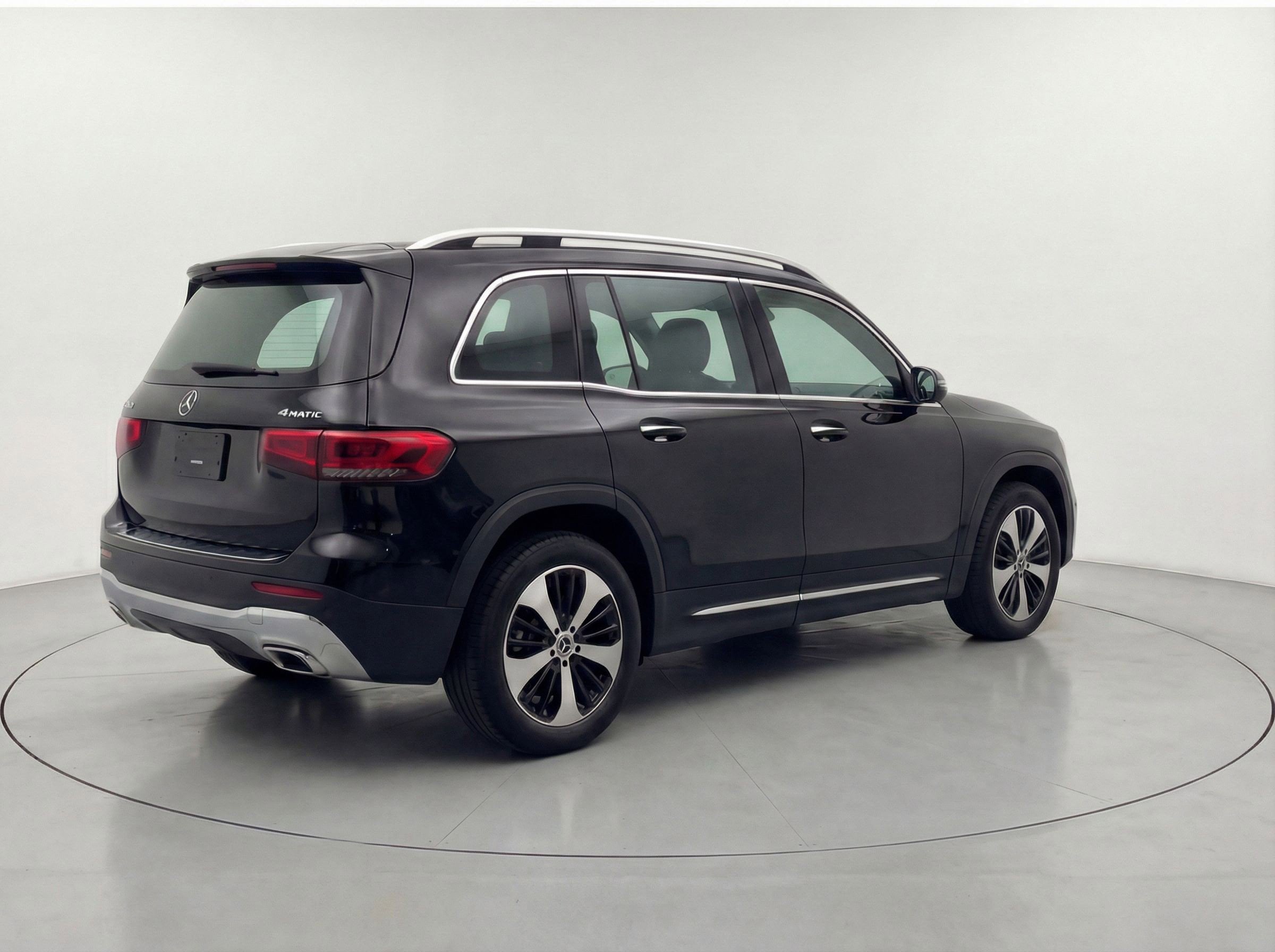 Thumbnail: 2025 Mercedes-Benz GLB - 9