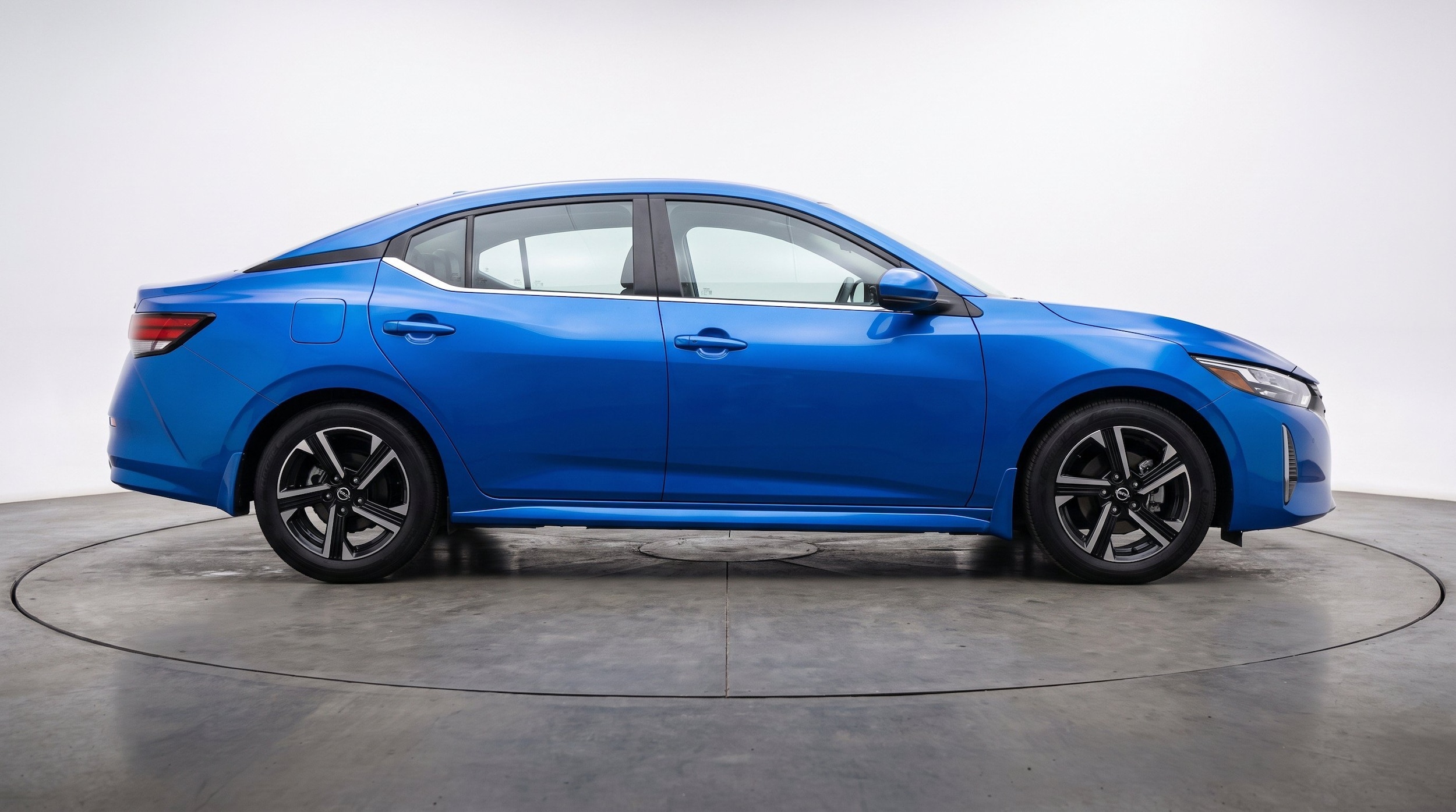 Thumbnail: 2025 Nissan Sentra - 11
