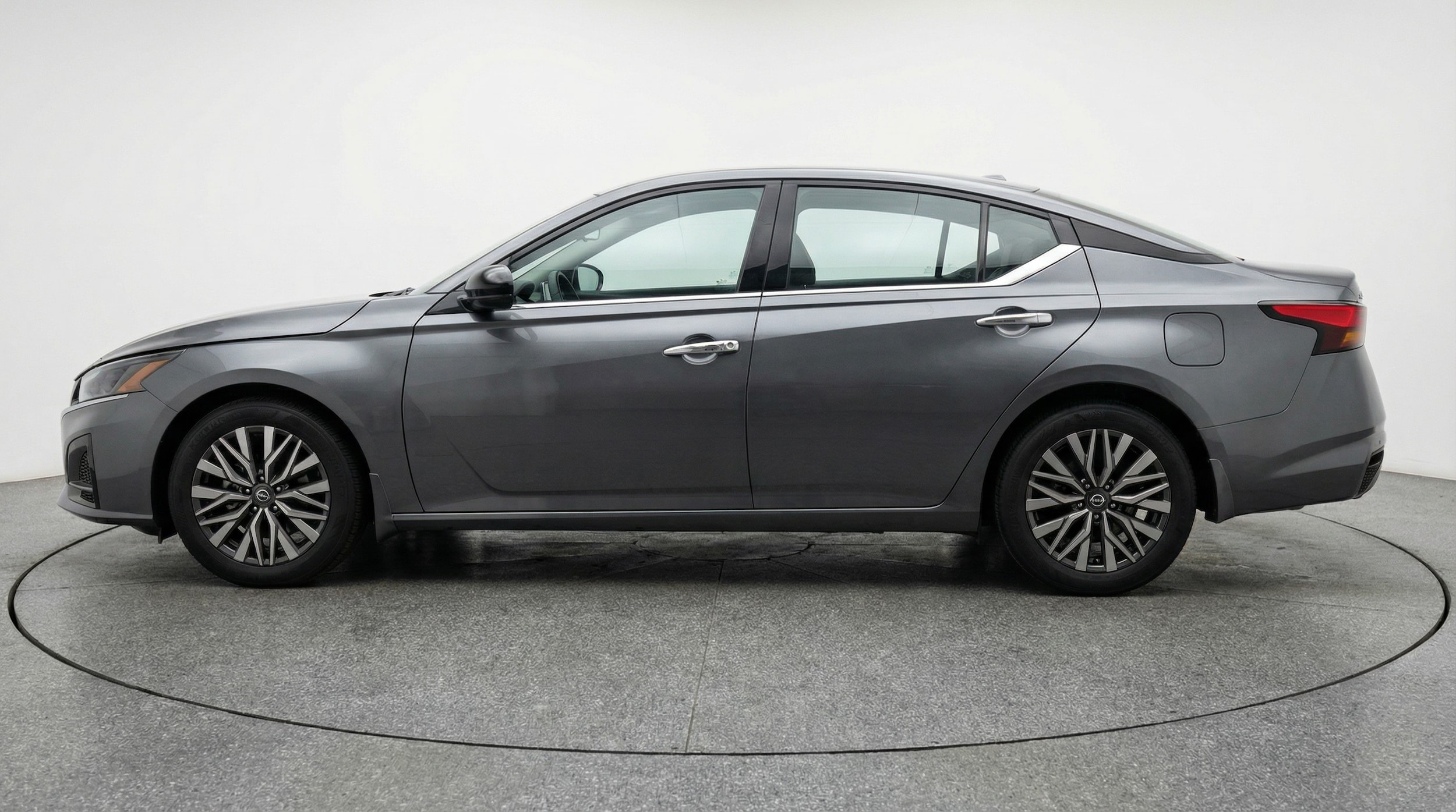 Thumbnail: 2025 Nissan Altima - 4