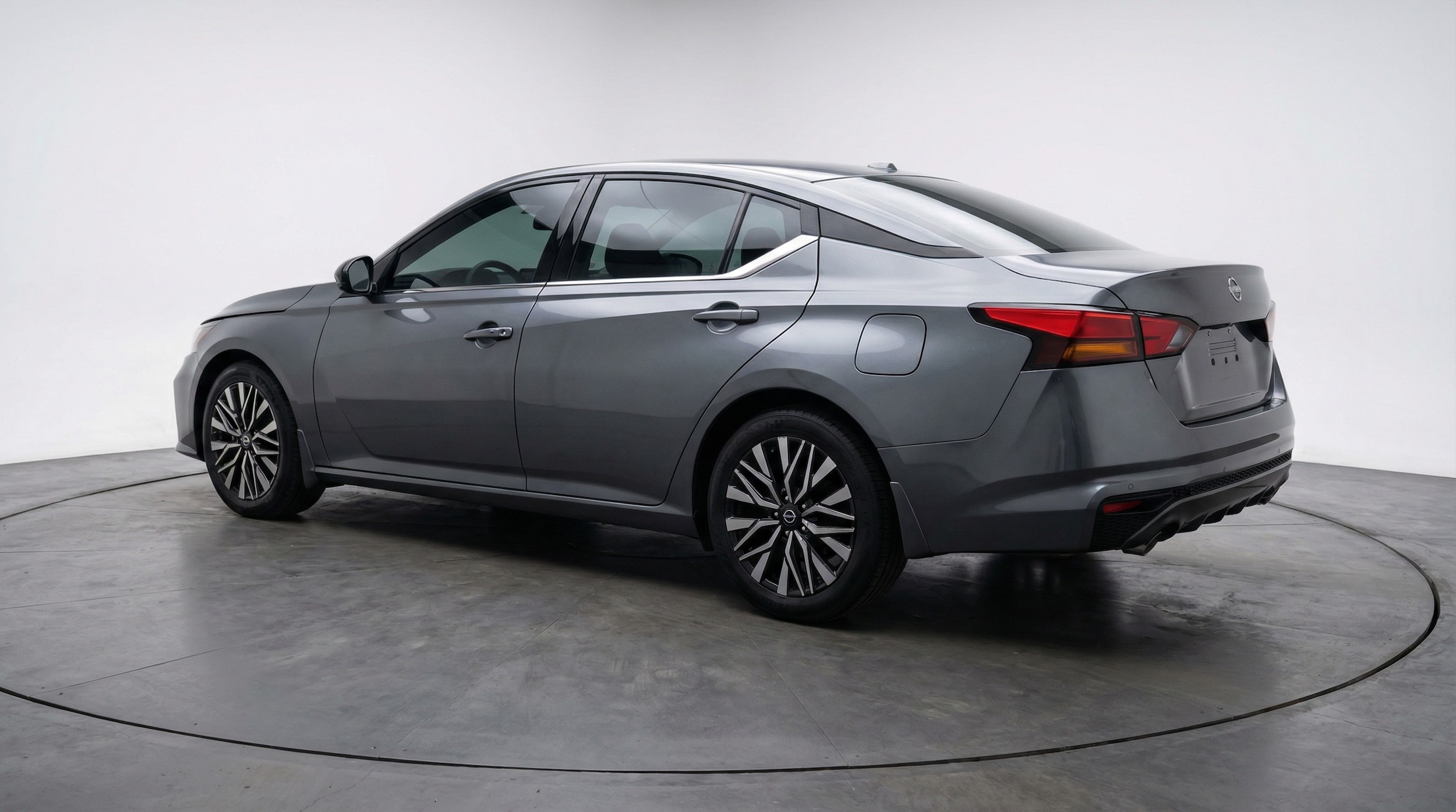 Thumbnail: 2025 Nissan Altima - 5