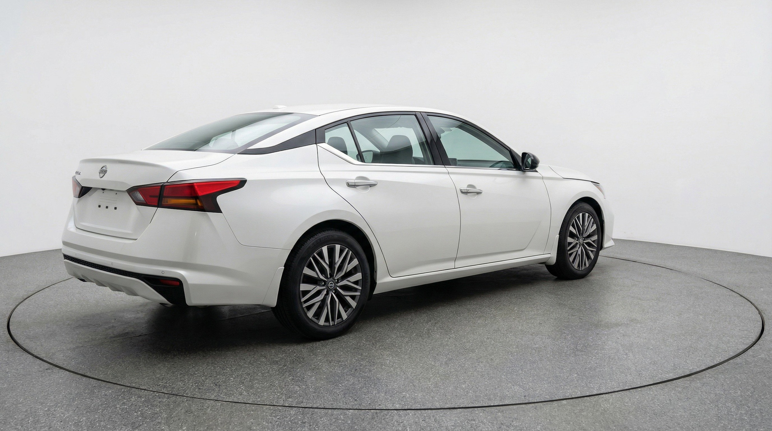 Thumbnail: 2025 Nissan Altima - 9