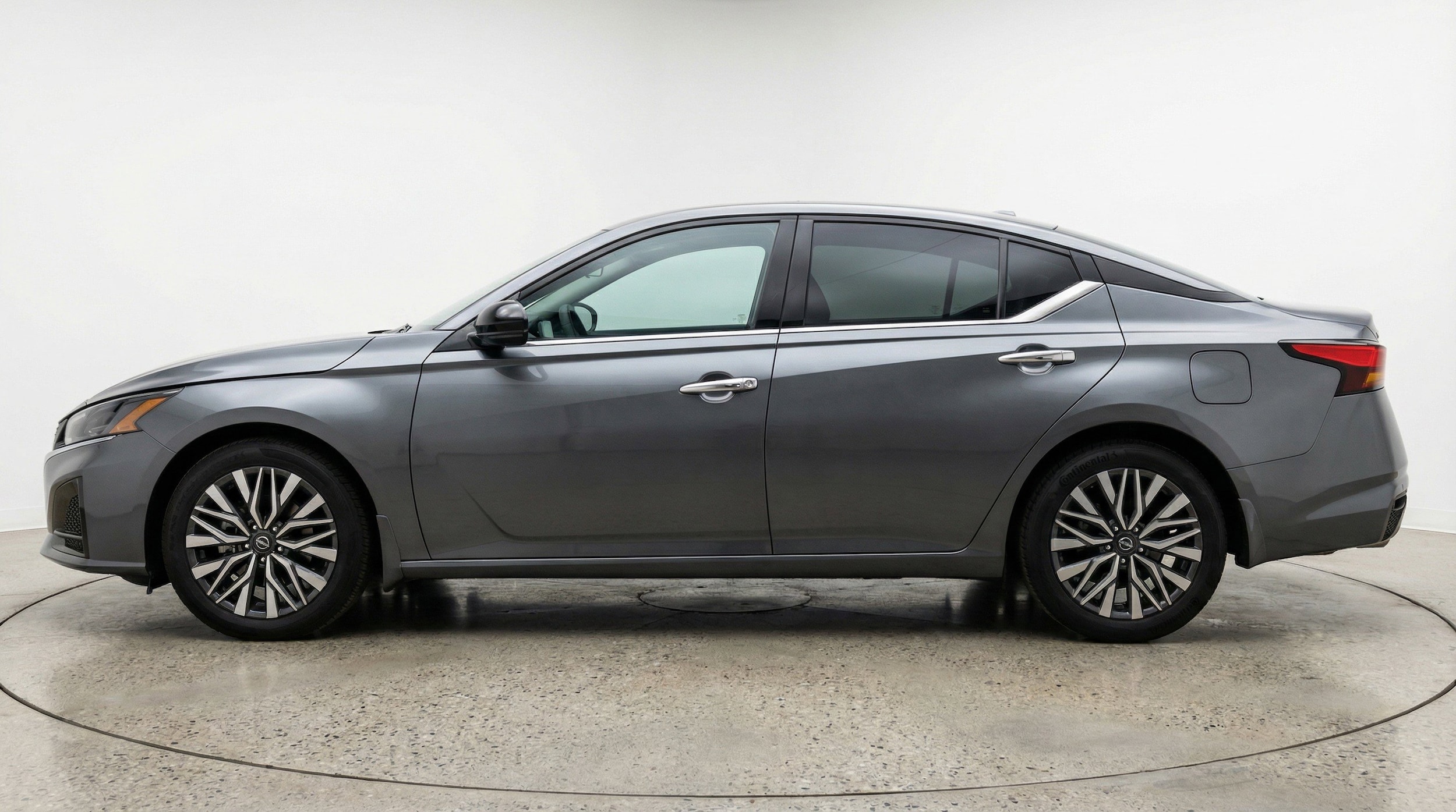 Thumbnail: 2025 Nissan Altima - 5