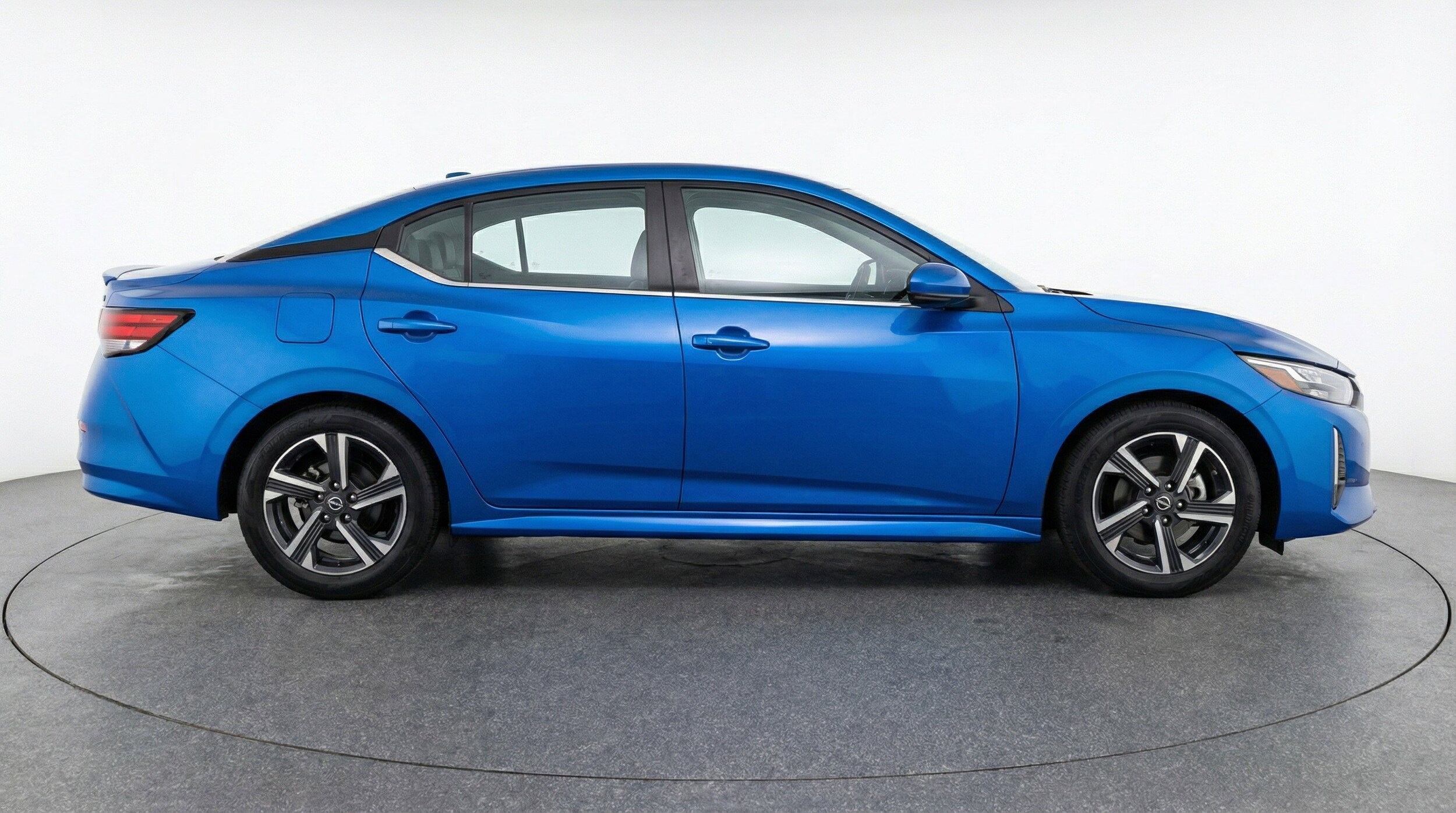 Thumbnail: 2025 Nissan Sentra - 11