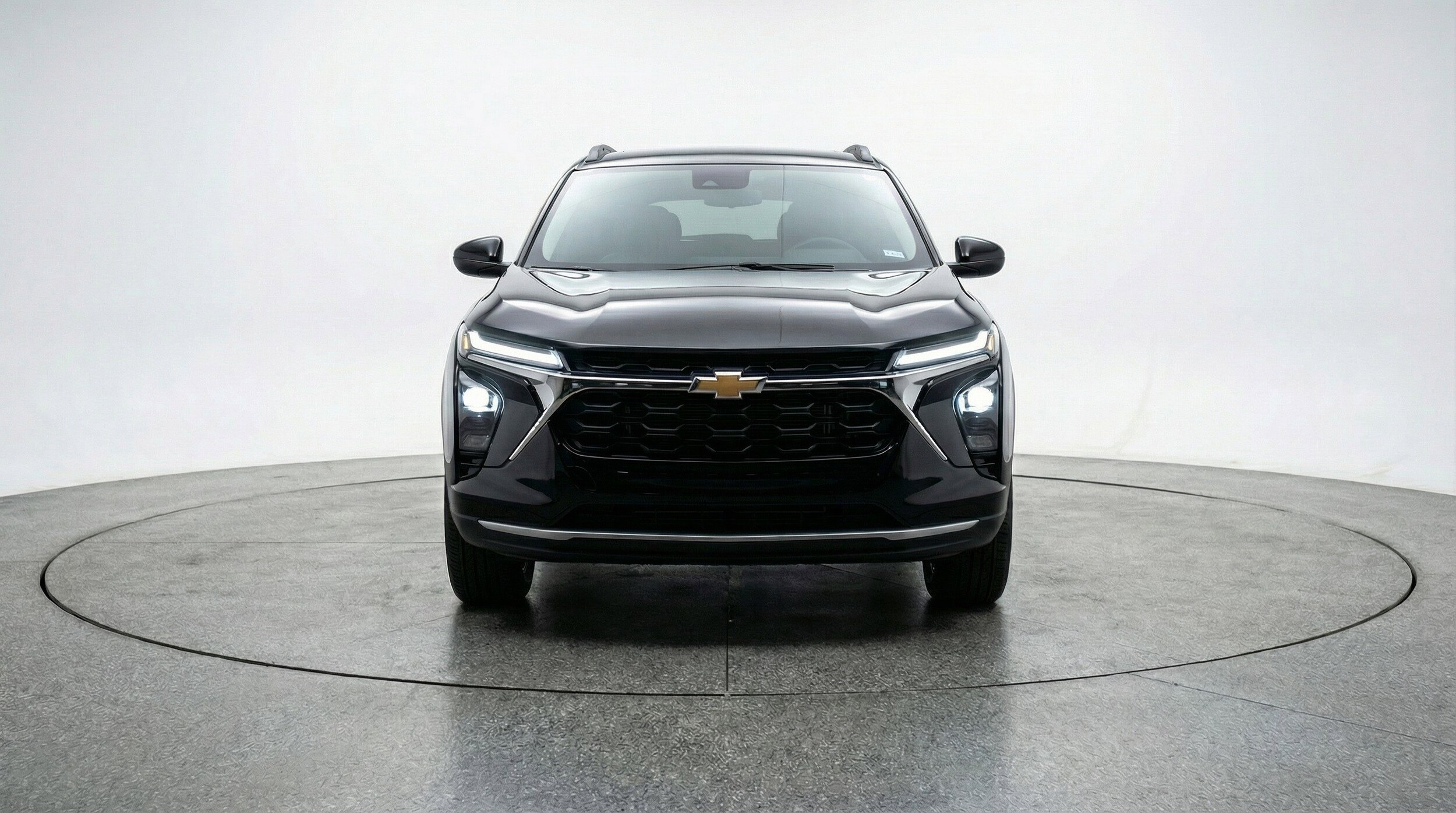 Thumbnail: 2025 Chevrolet Trax - 2