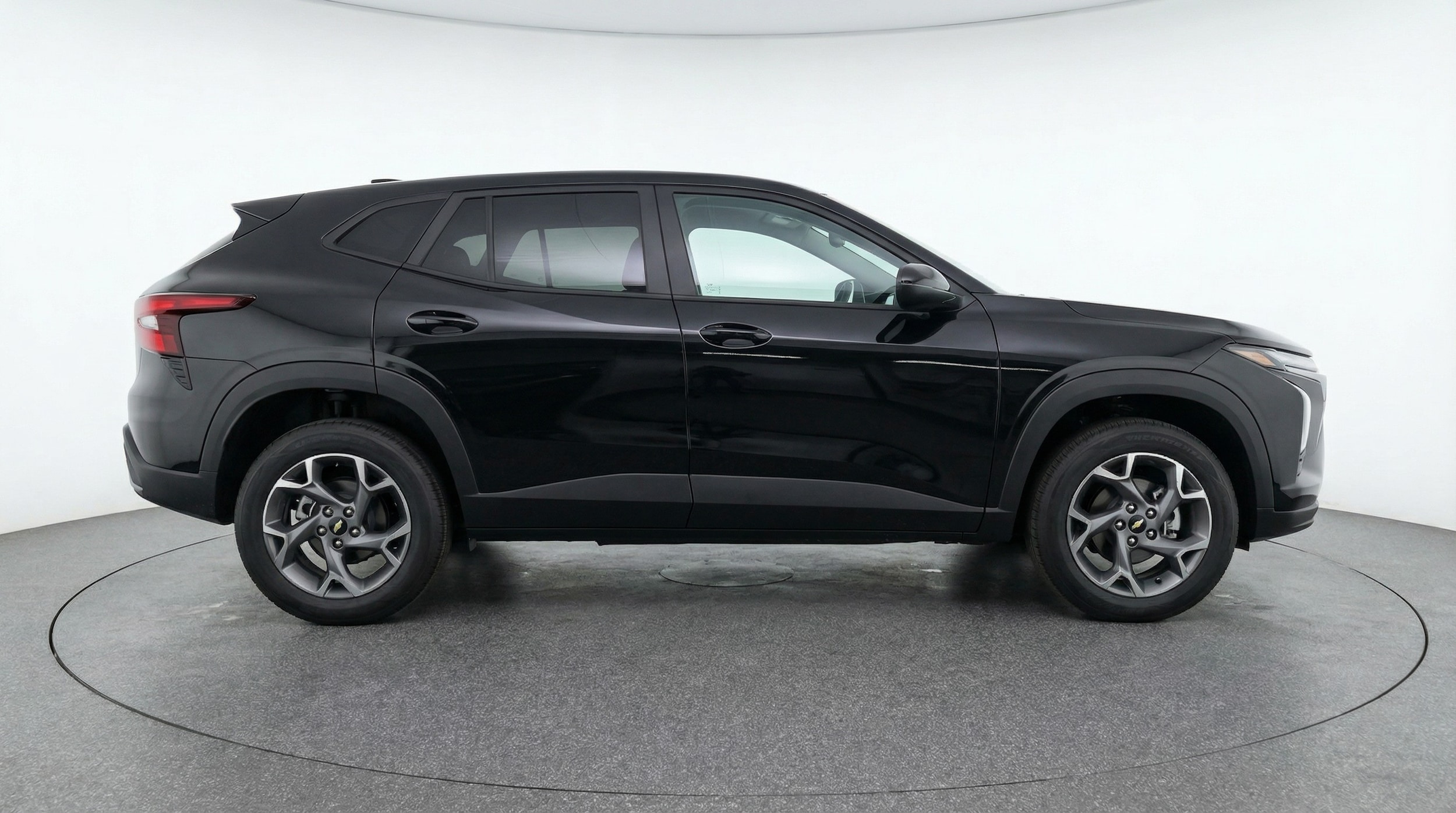 Thumbnail: 2025 Chevrolet Trax - 8