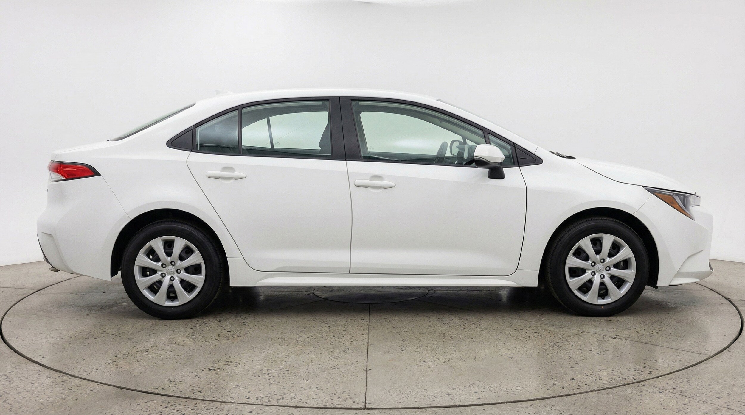 Thumbnail: 2025 Toyota Corolla - 11