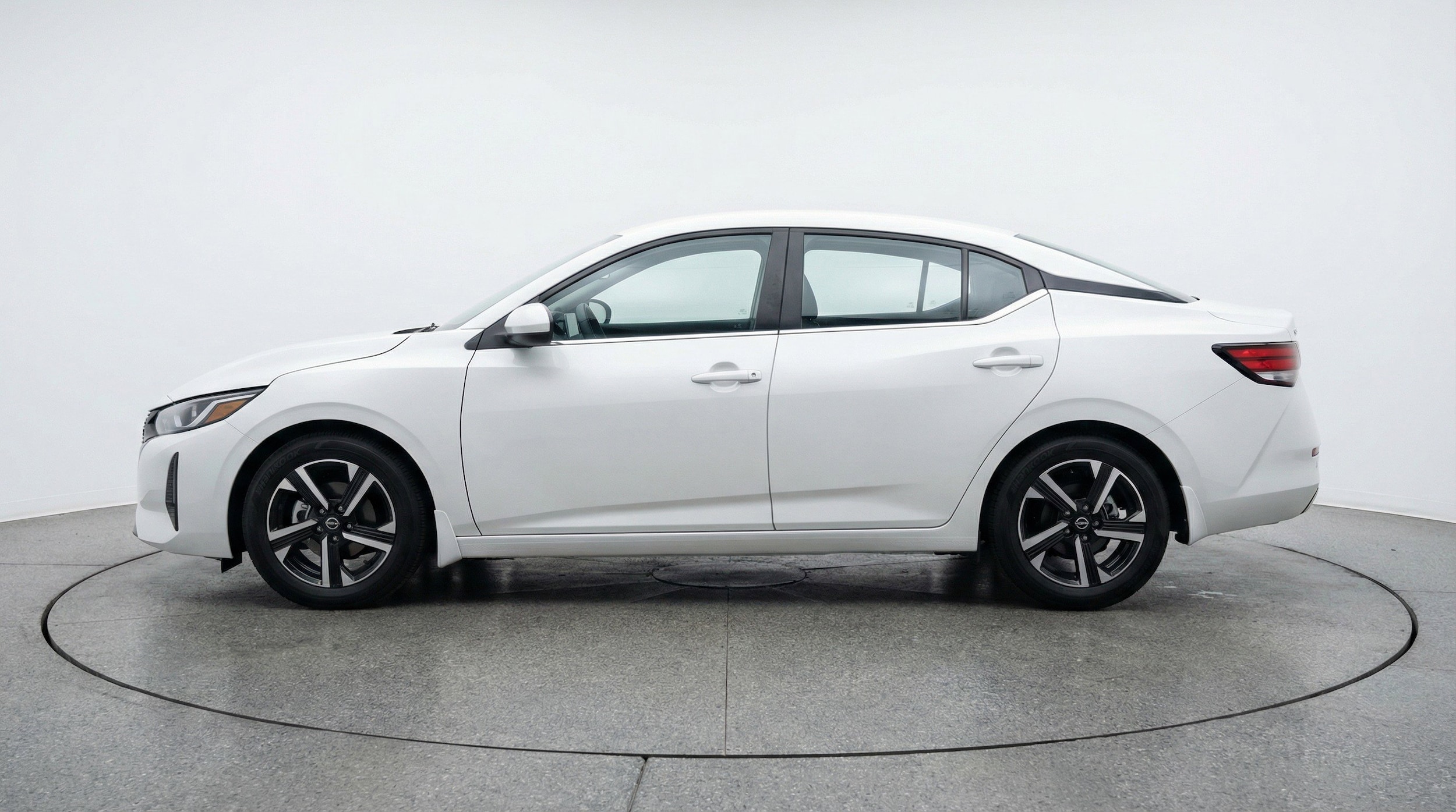 Thumbnail: 2025 Nissan Sentra - 5