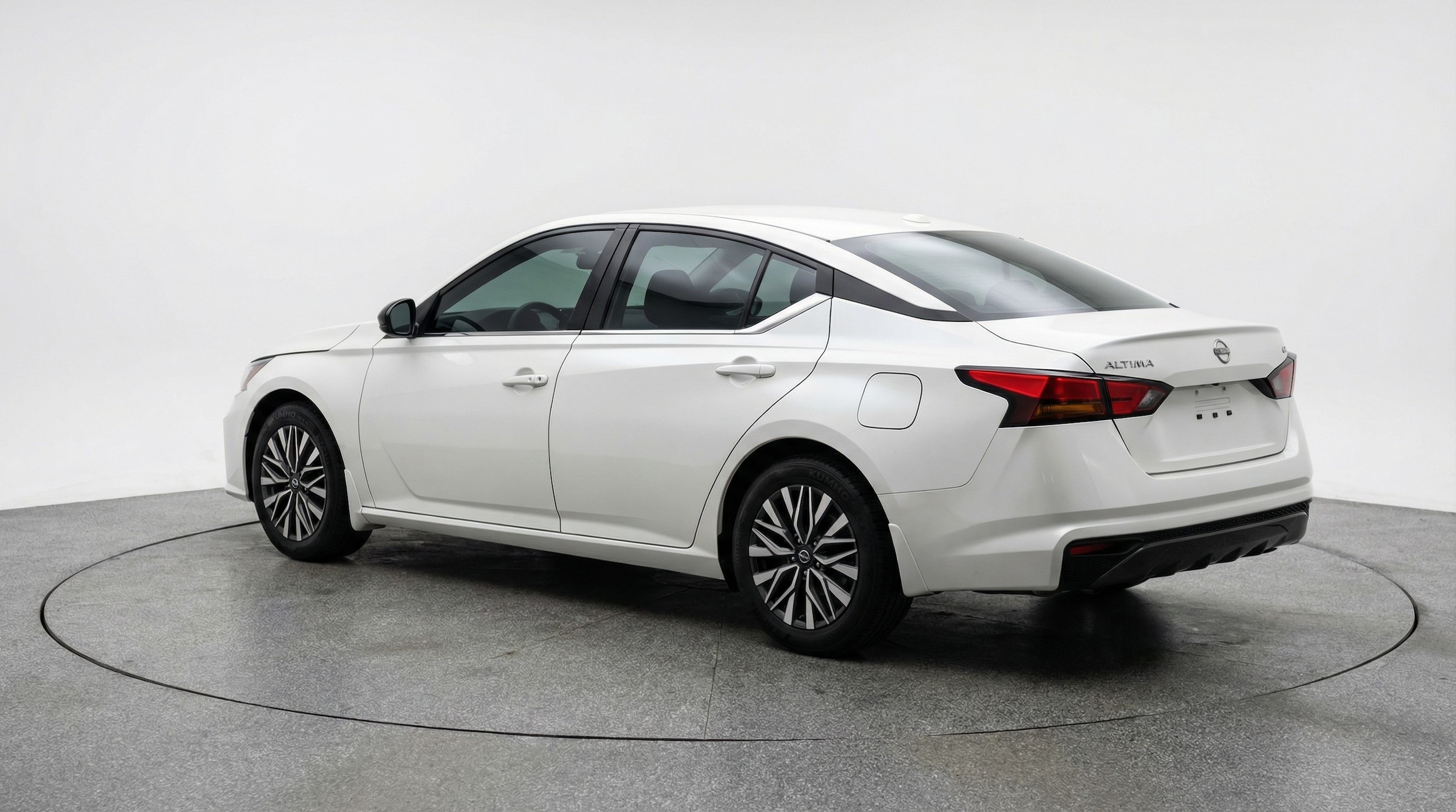 Thumbnail: 2025 Nissan Altima - 5