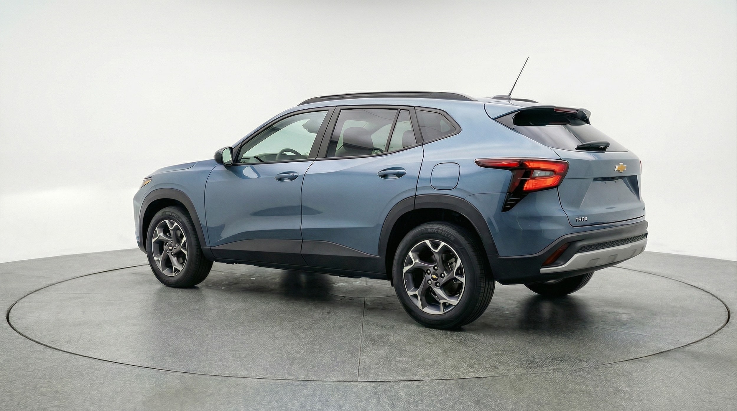 Thumbnail: 2025 Chevrolet Trax - 5