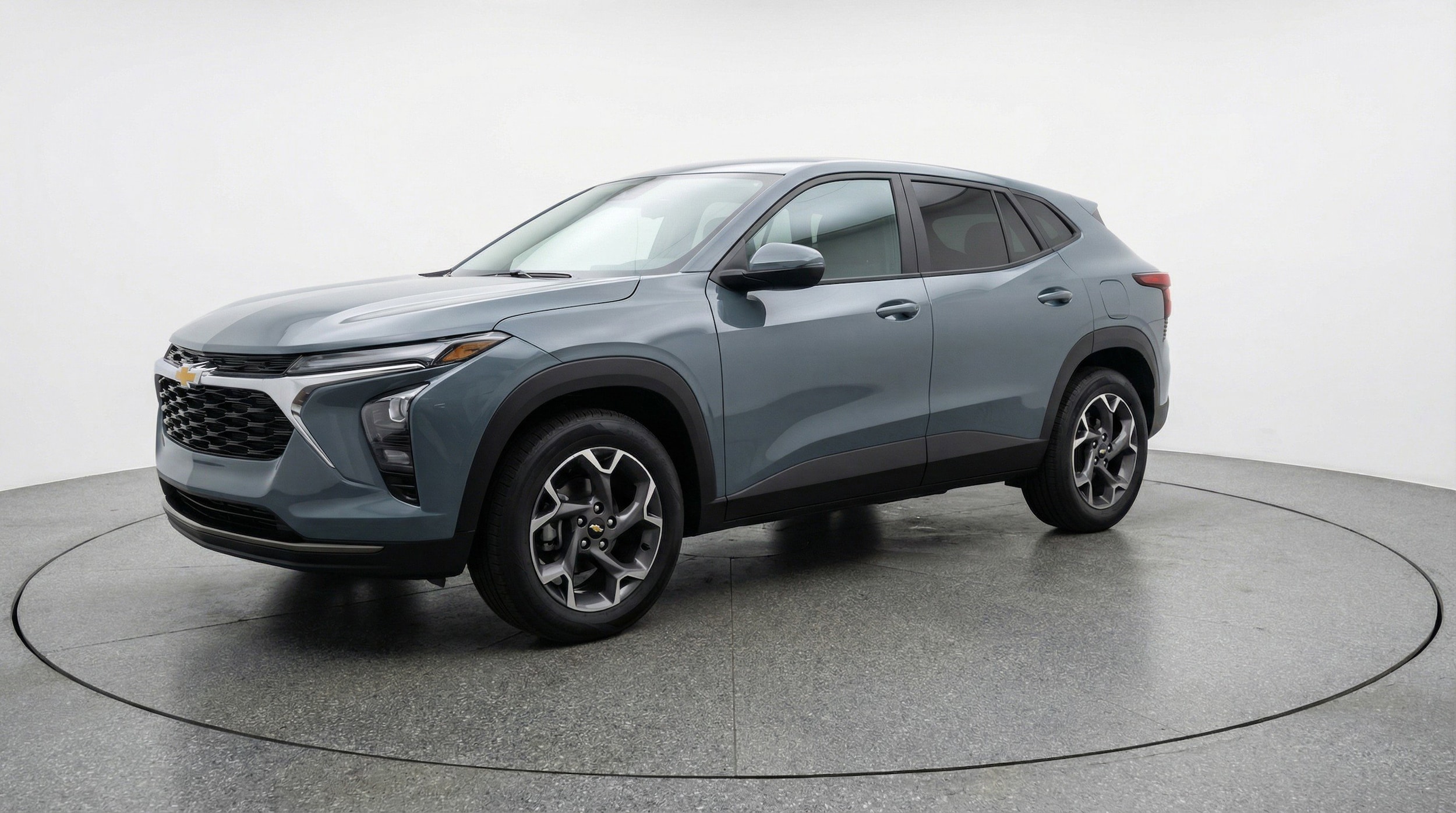 Thumbnail: 2025 Chevrolet Trax - 3