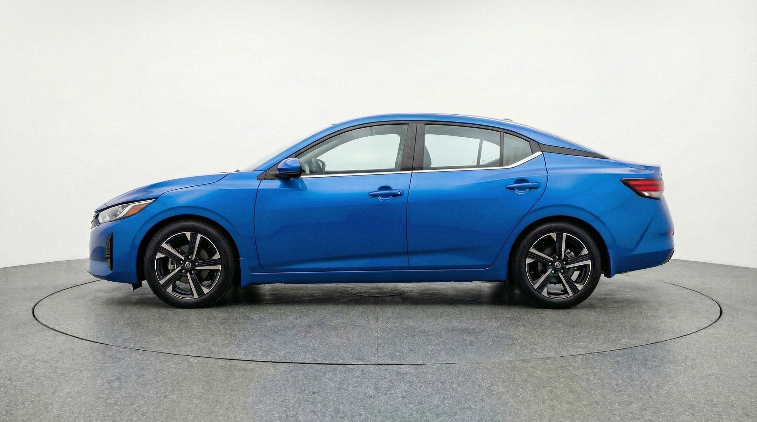 Thumbnail: 2025 Nissan Sentra - 5