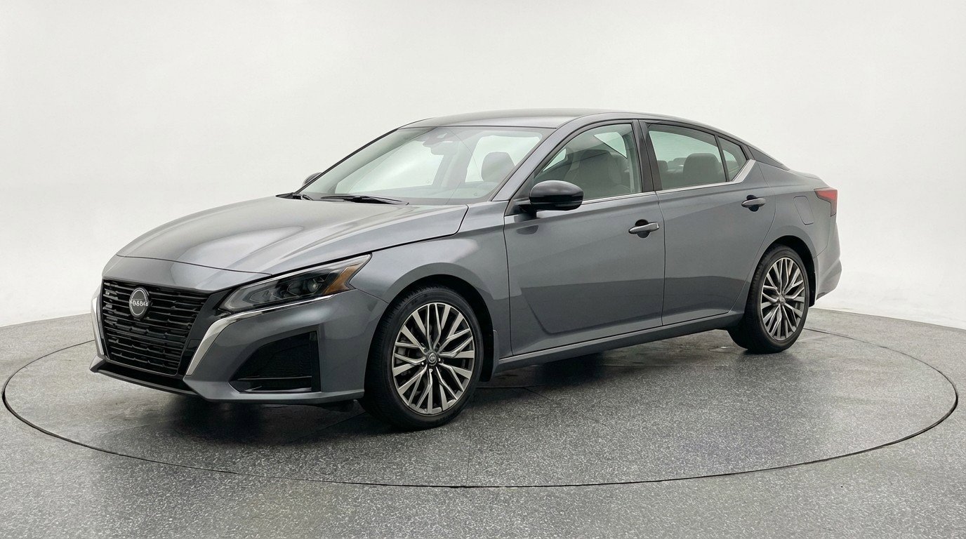 Thumbnail: 2025 Nissan Altima - 3