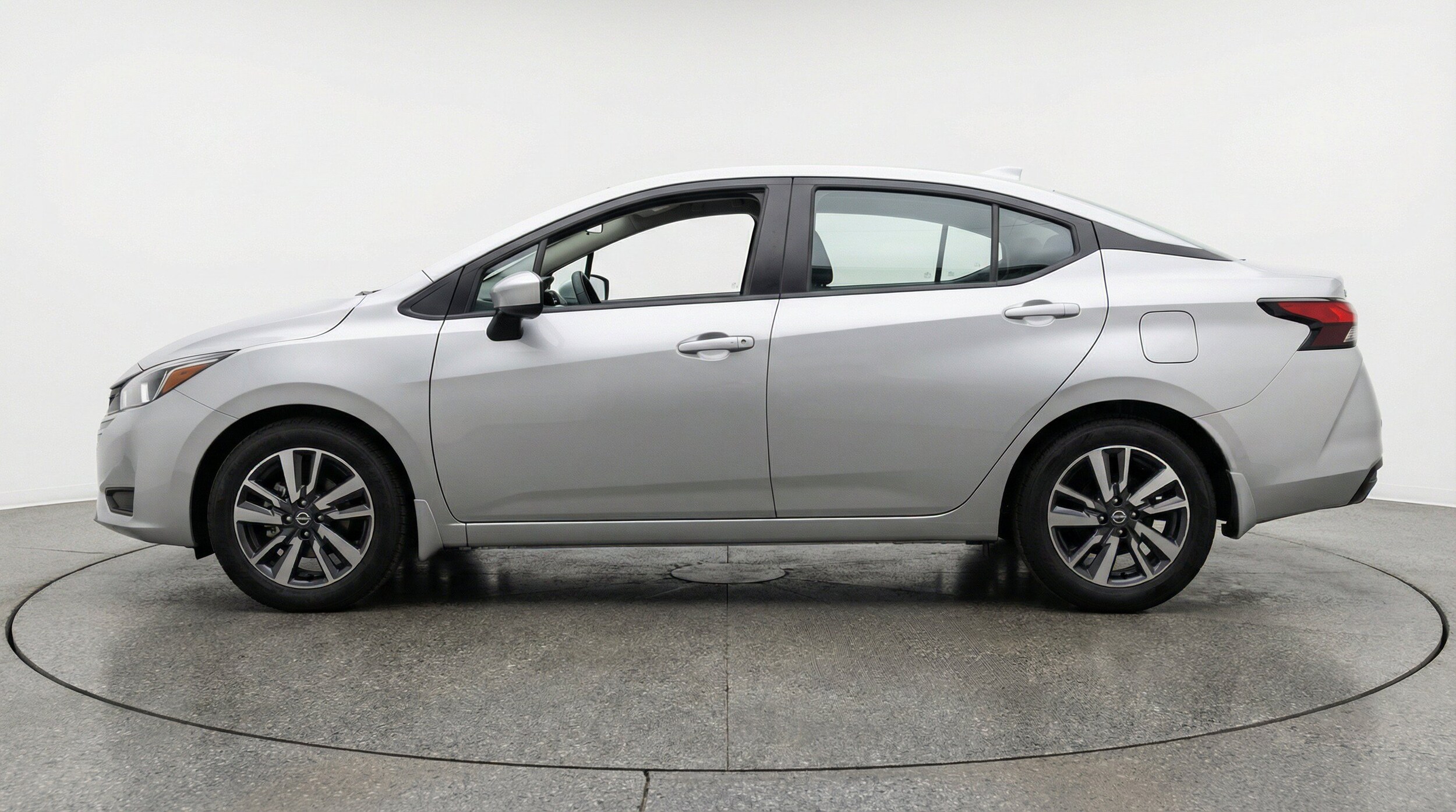 Thumbnail: 2025 Nissan Versa - 5