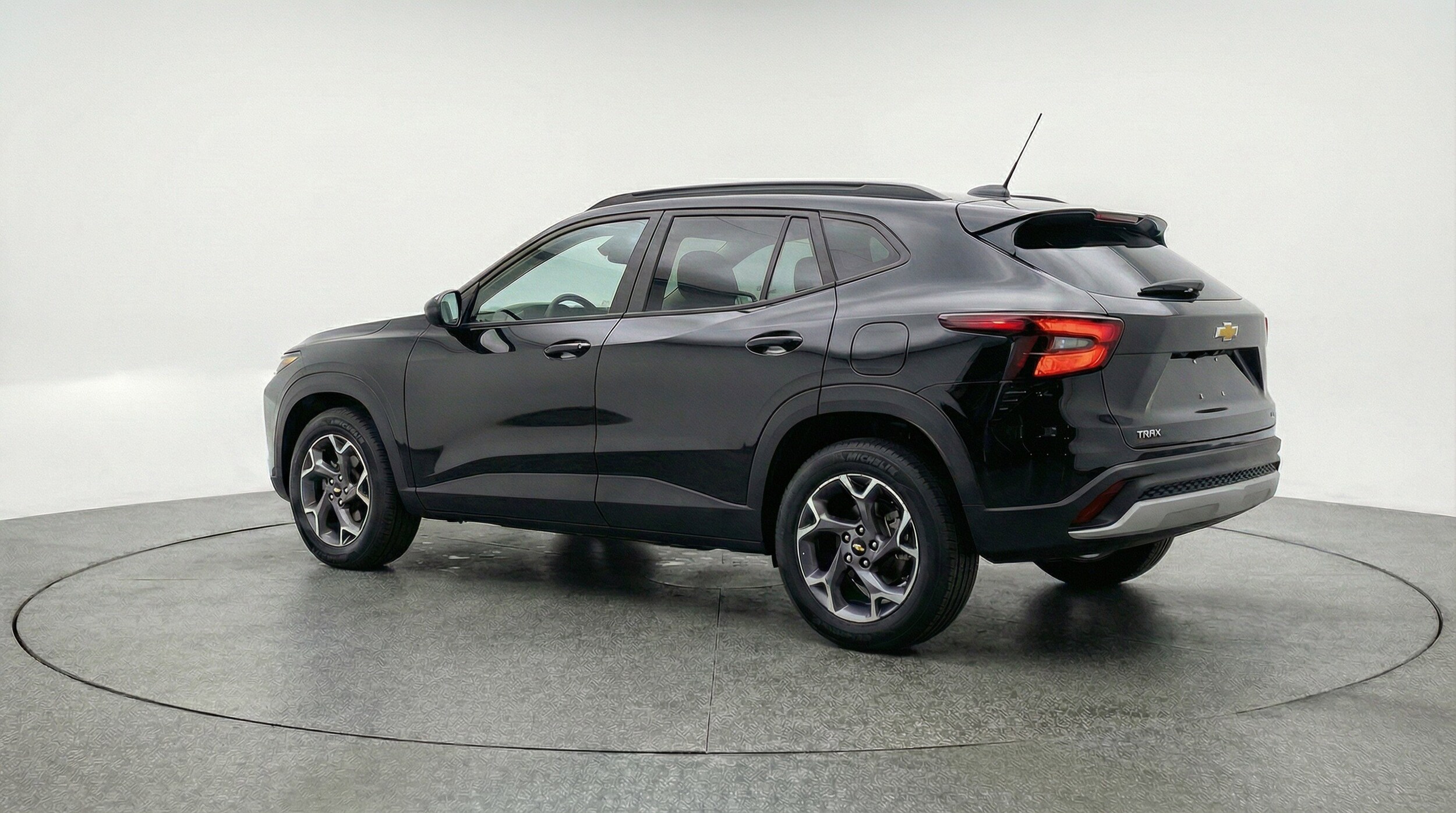 Thumbnail: 2025 Chevrolet Trax - 6