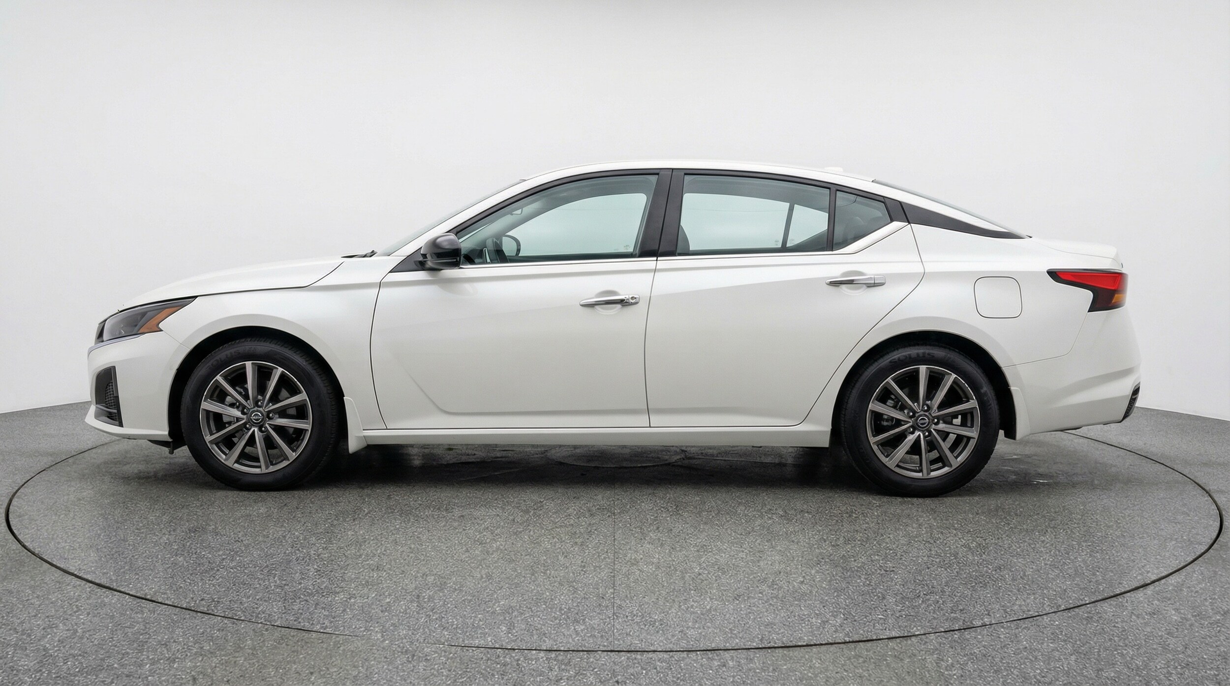 Thumbnail: 2025 Nissan Altima - 4