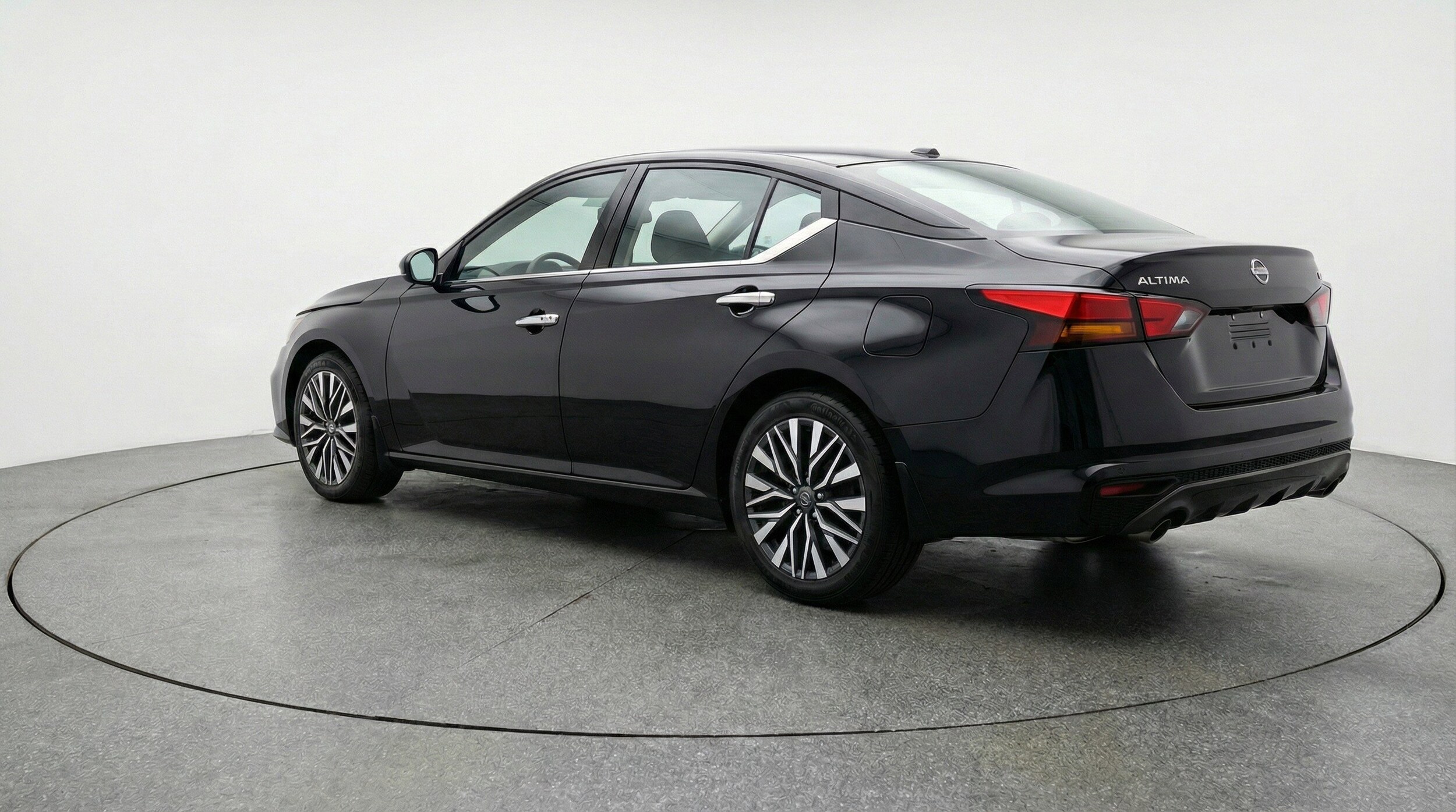 Thumbnail: 2025 Nissan Altima - 6