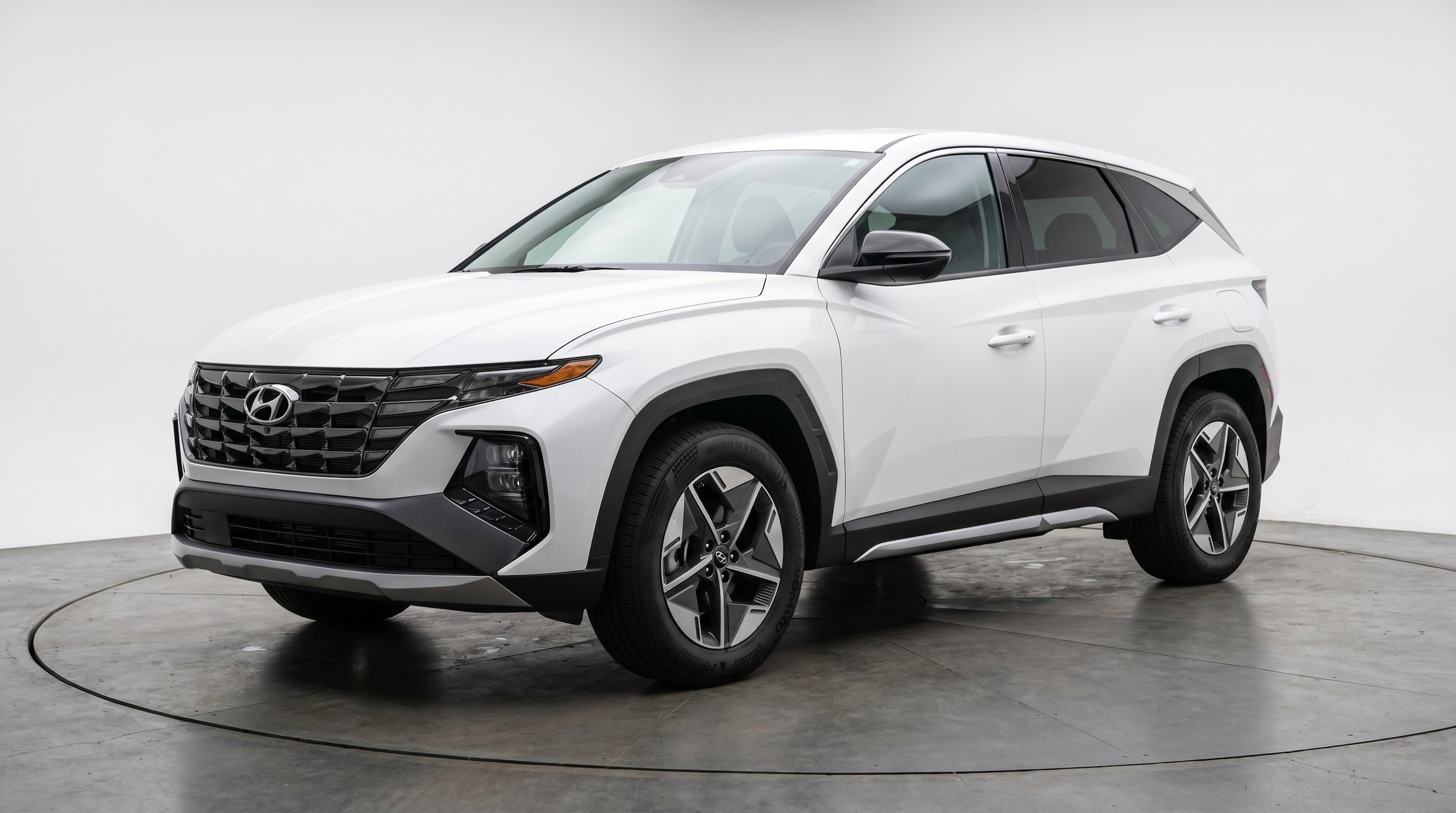 Thumbnail: 2026 Hyundai Tucson - 3