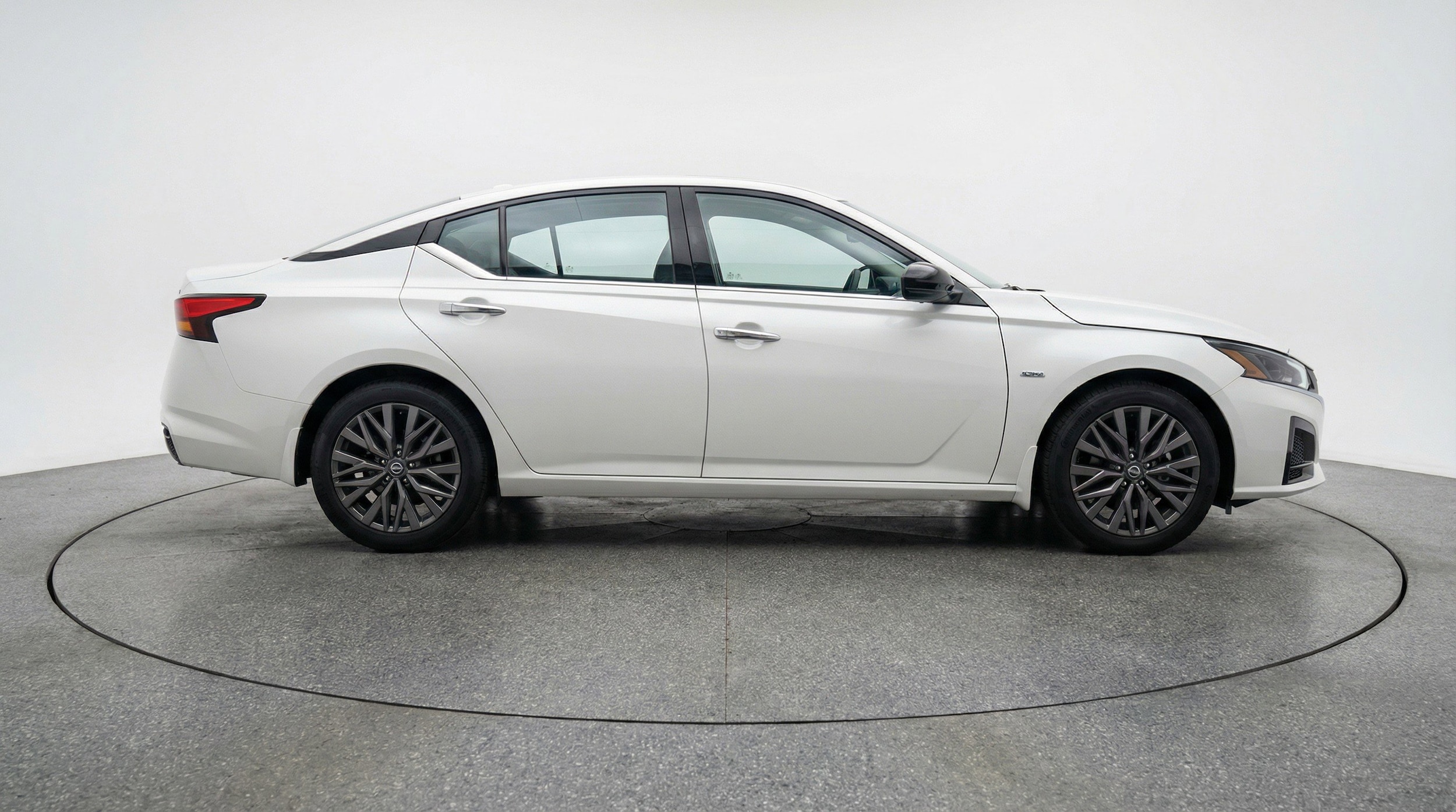 Thumbnail: 2025 Nissan Altima - 11