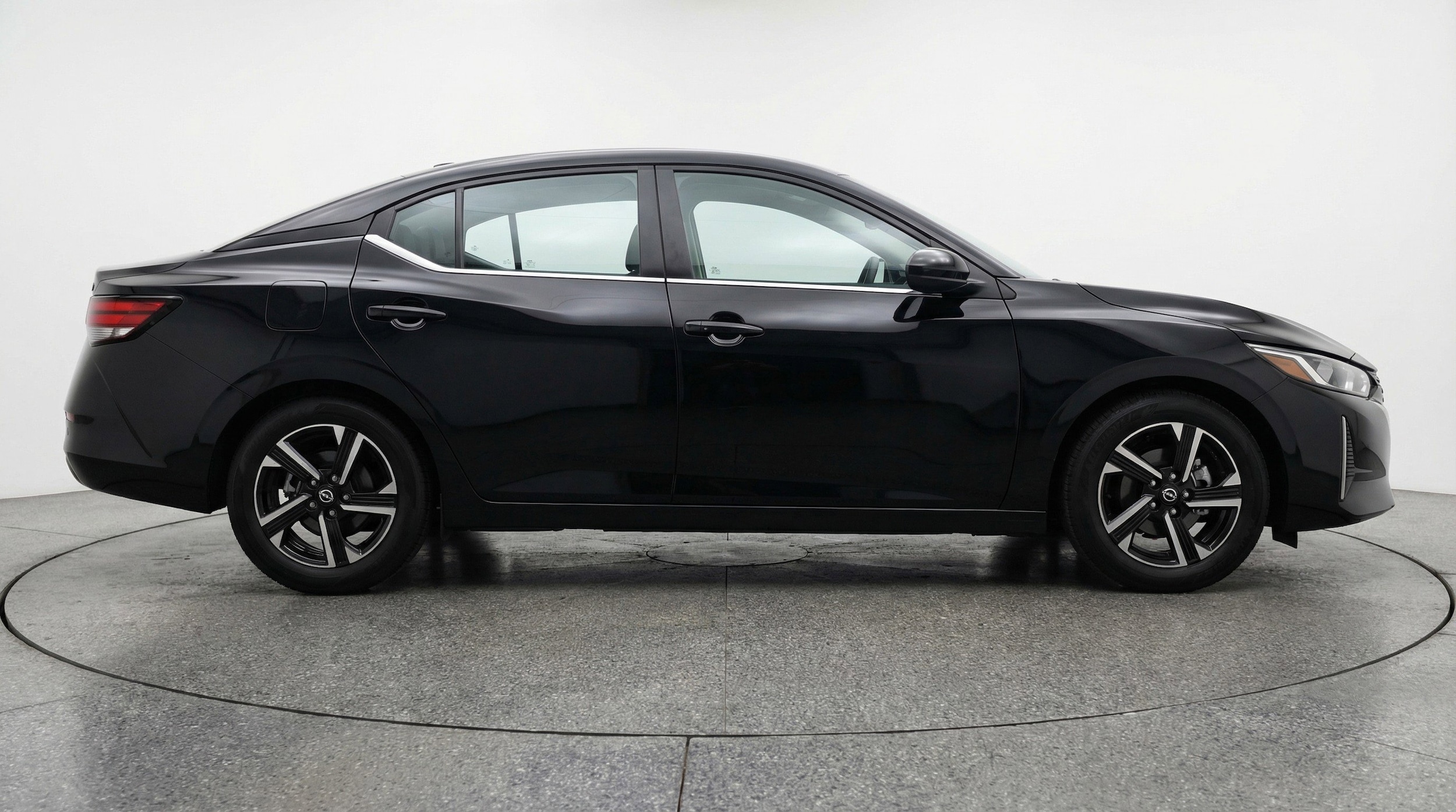 Thumbnail: 2025 Nissan Sentra - 11