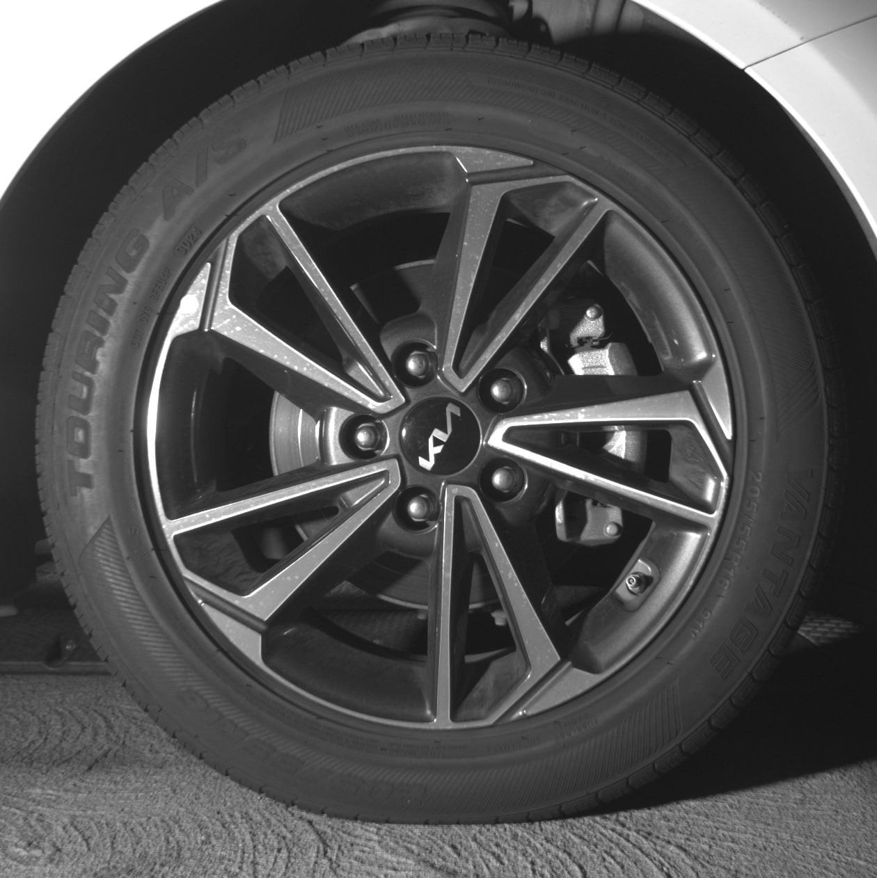 Thumbnail: 2024 Kia Forte - 13