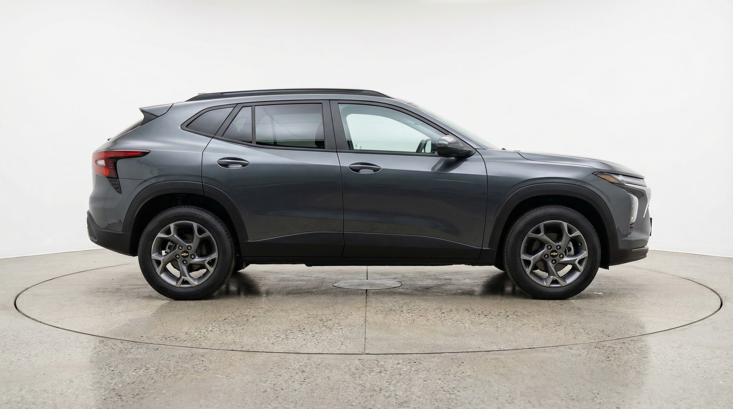 Thumbnail: 2025 Chevrolet Trax - 8