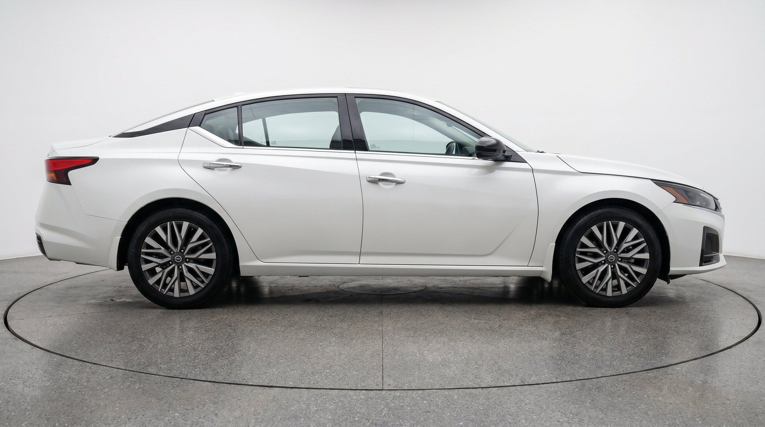 Thumbnail: 2025 Nissan Altima - 11