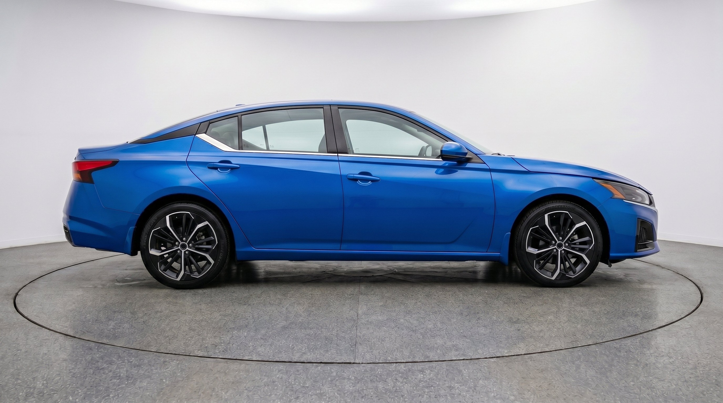 Thumbnail: 2025 Nissan Altima - 11