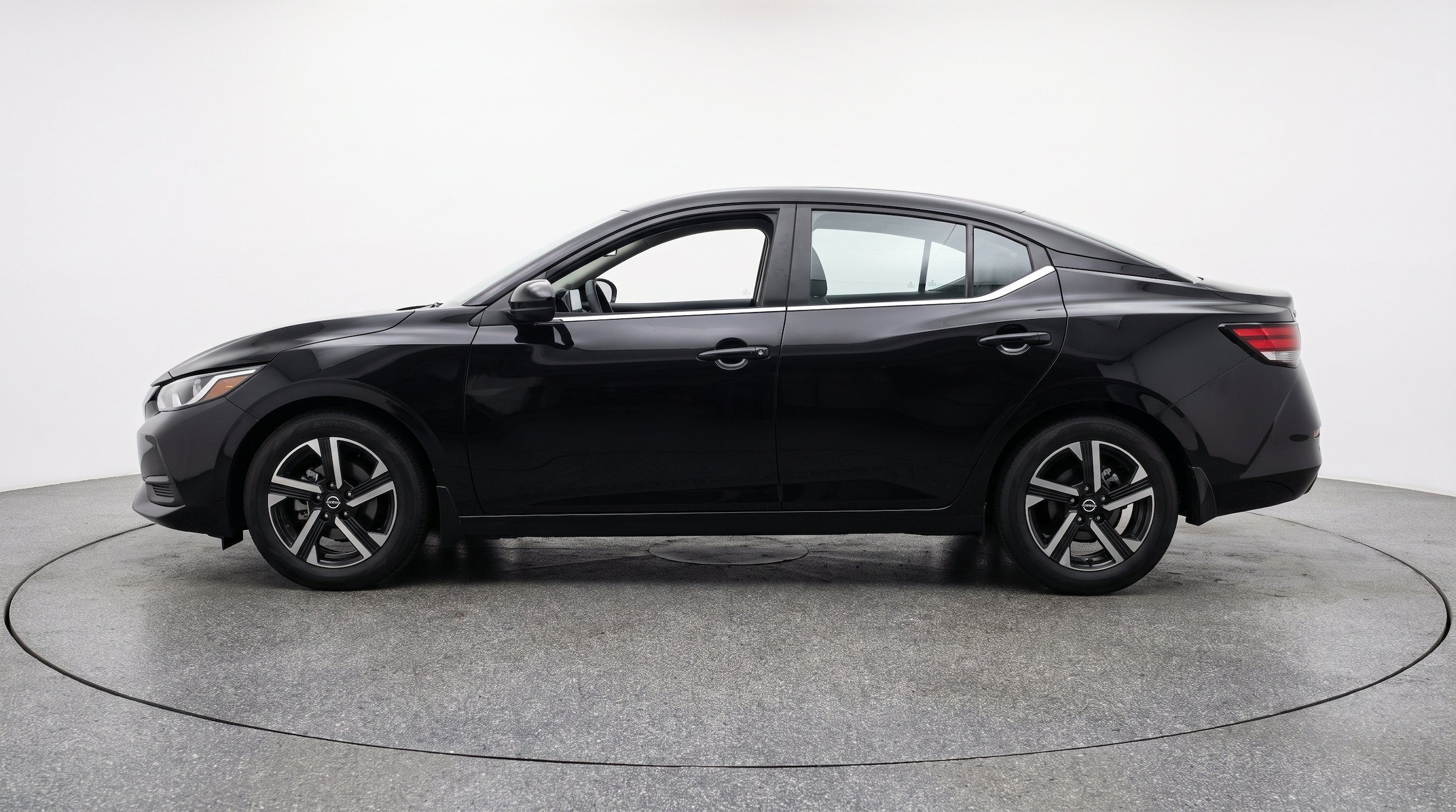 Thumbnail: 2025 Nissan Sentra - 5