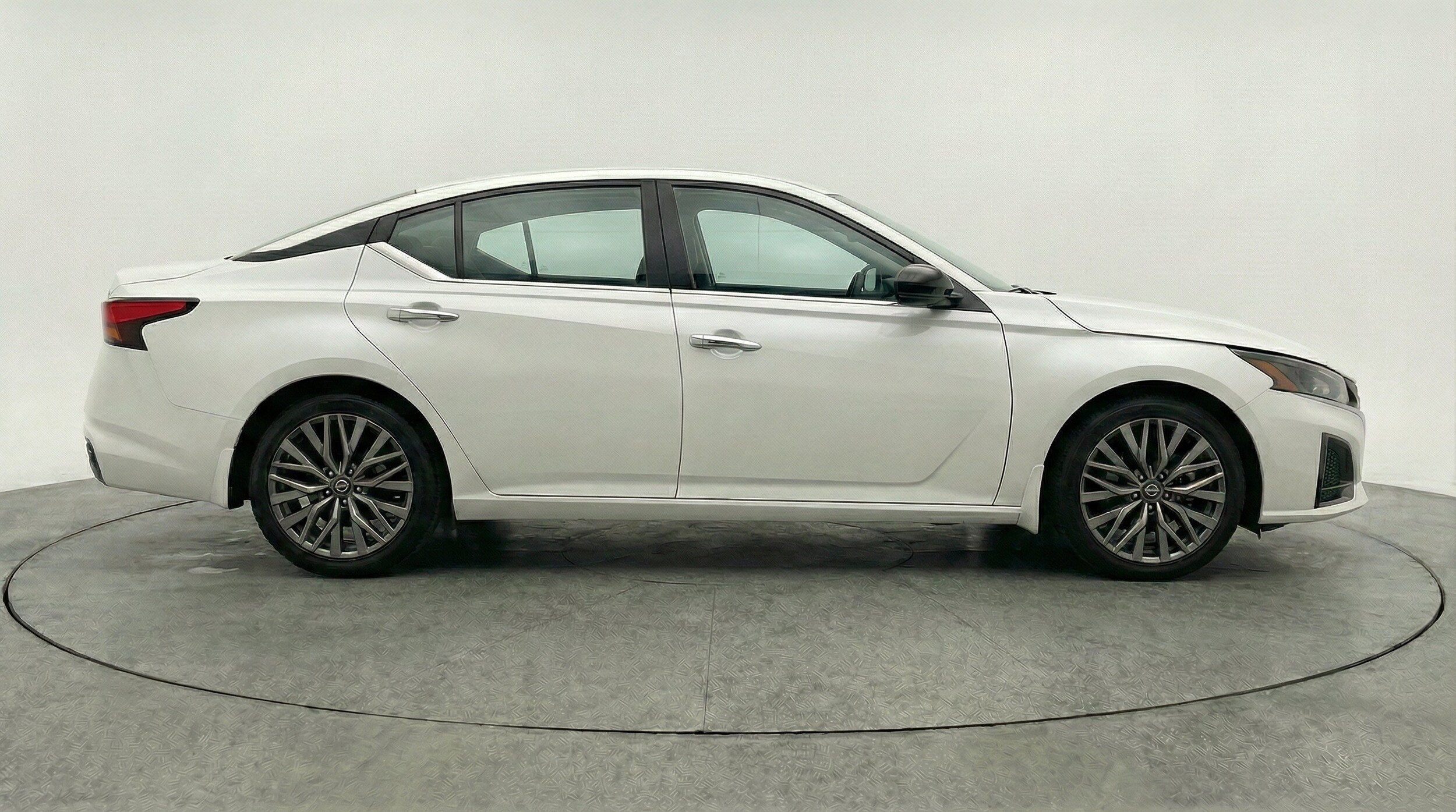 Thumbnail: 2025 Nissan Altima - 11