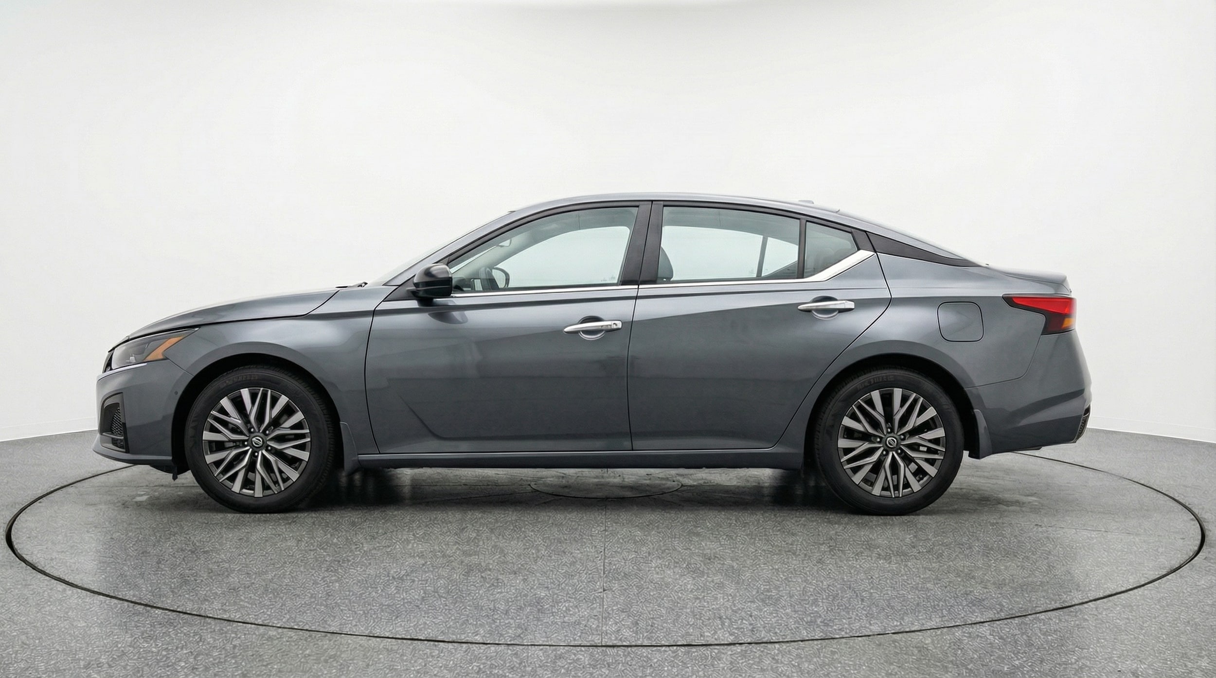 Thumbnail: 2025 Nissan Altima - 4