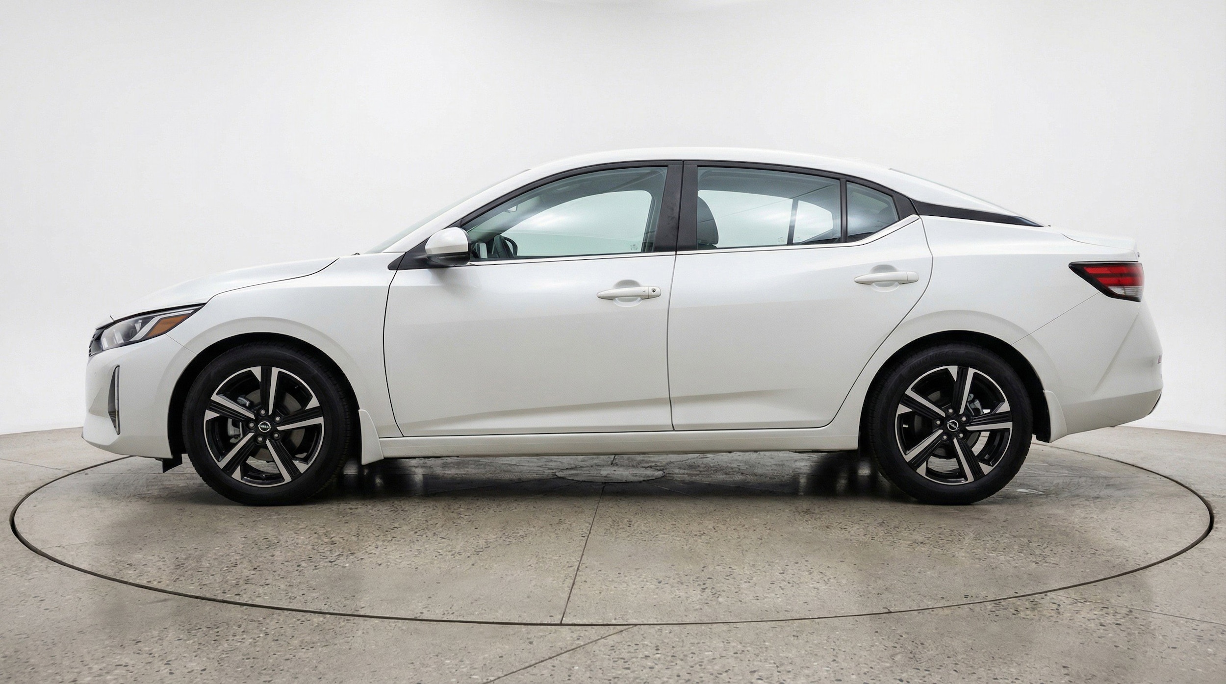 Thumbnail: 2025 Nissan Sentra - 5