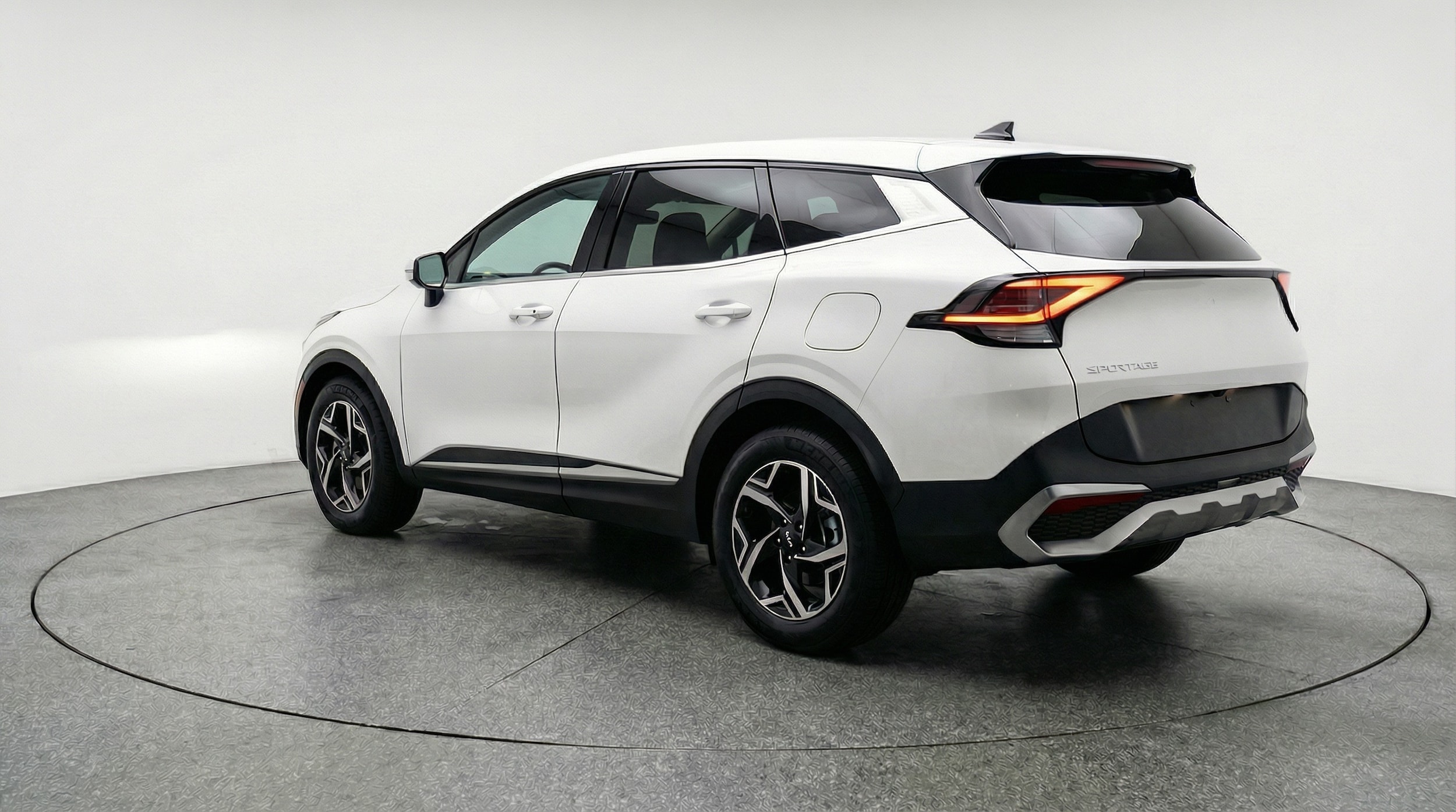 Thumbnail: 2025 Kia Sportage - 5