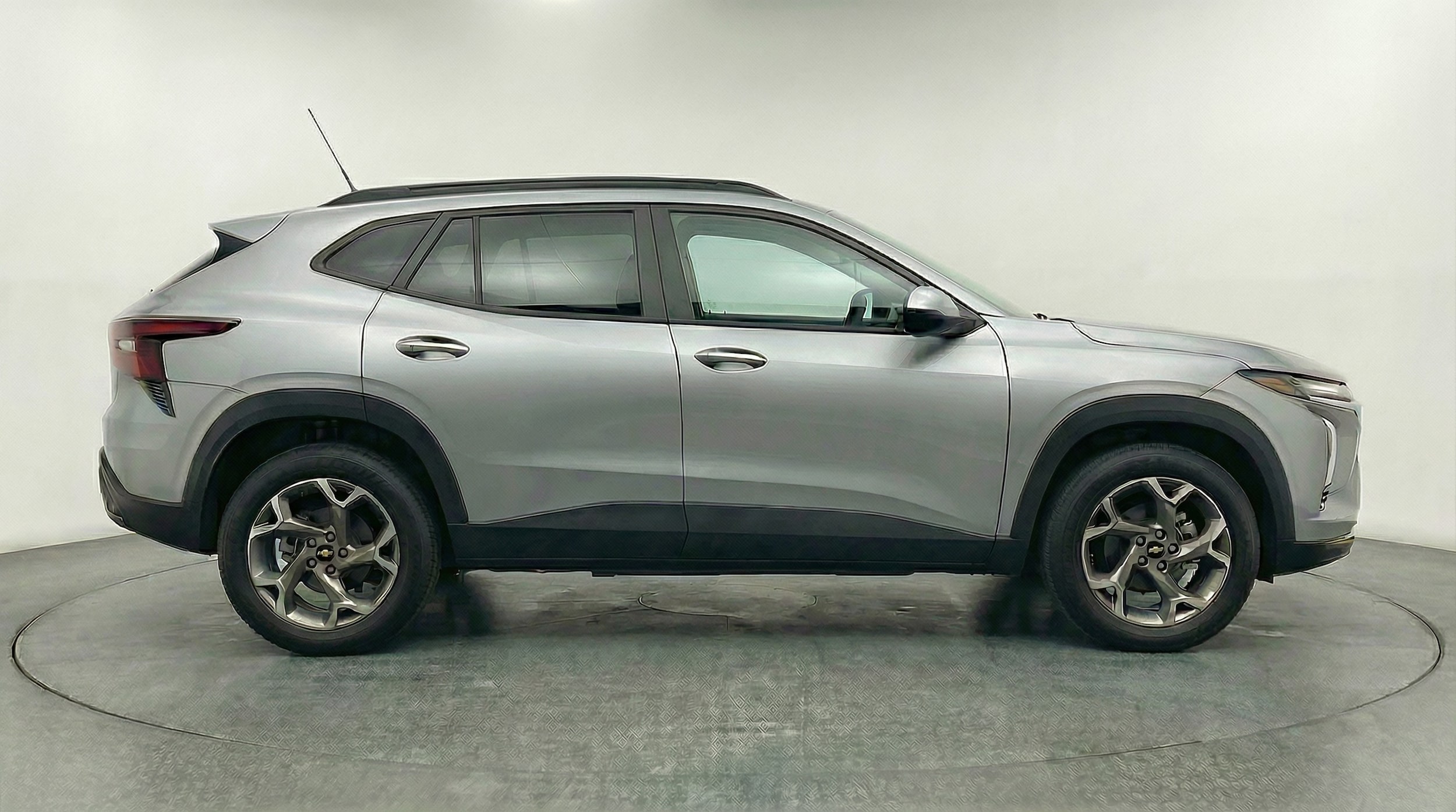 Thumbnail: 2025 Chevrolet Trax - 8