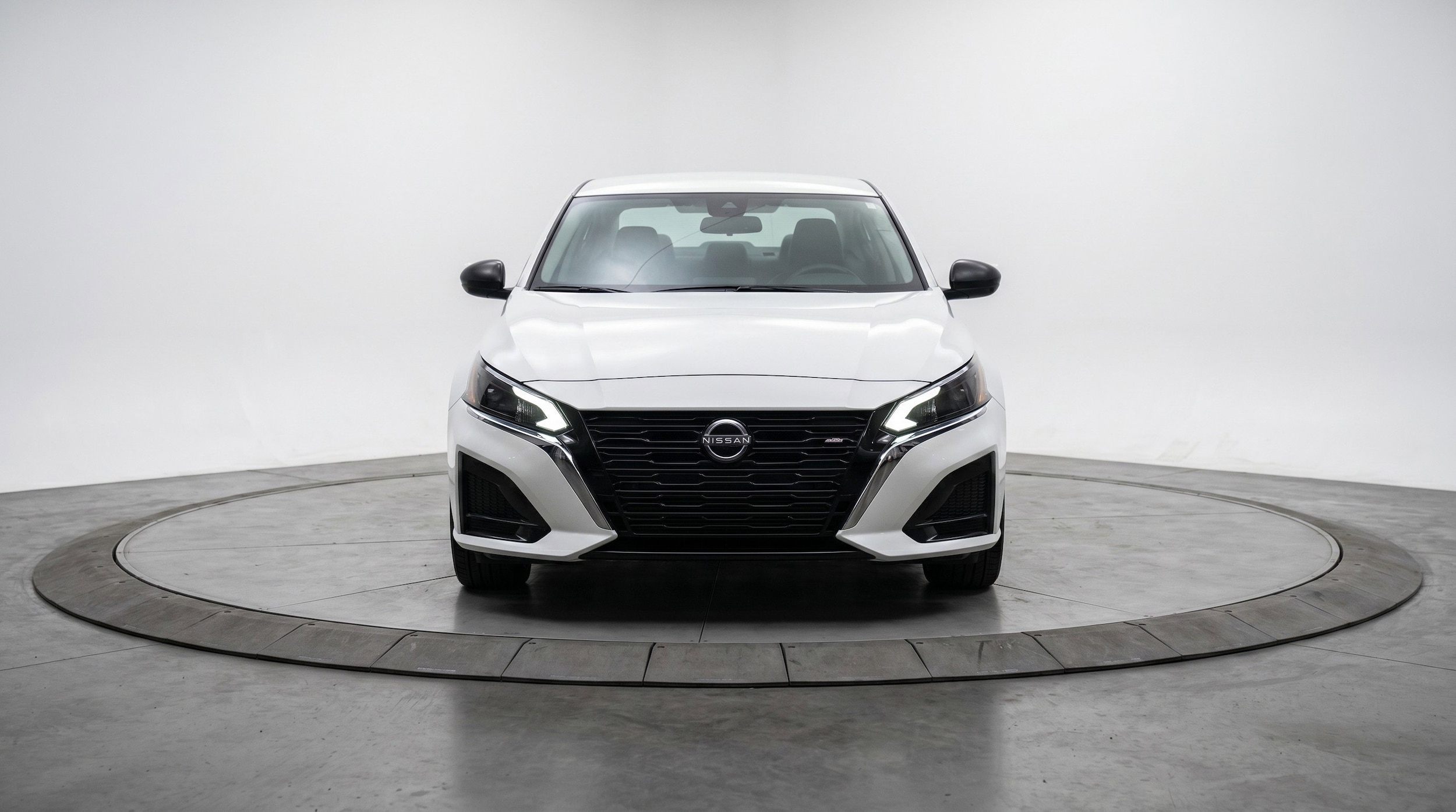 Thumbnail: 2025 Nissan Altima - 2