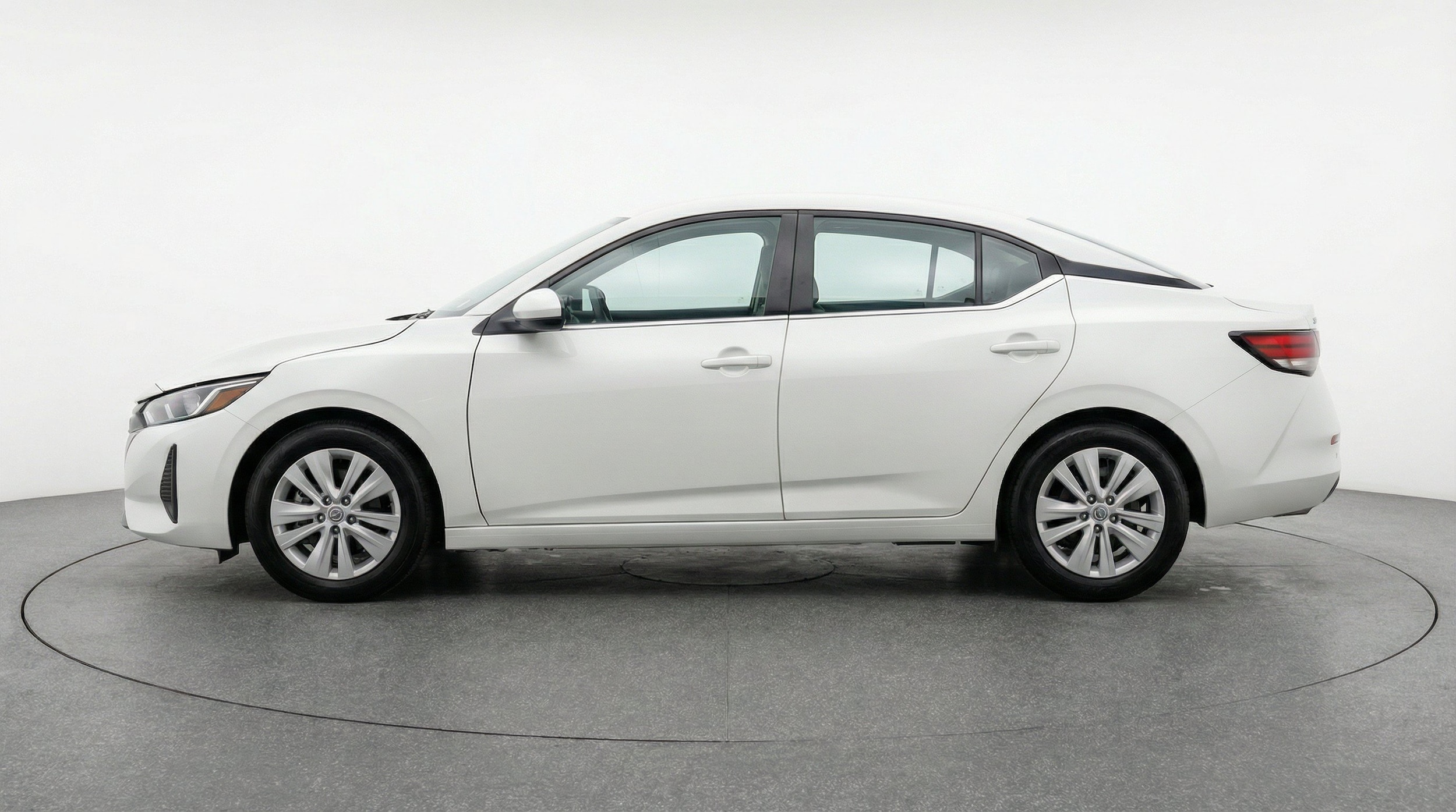 Thumbnail: 2025 Nissan Sentra - 5