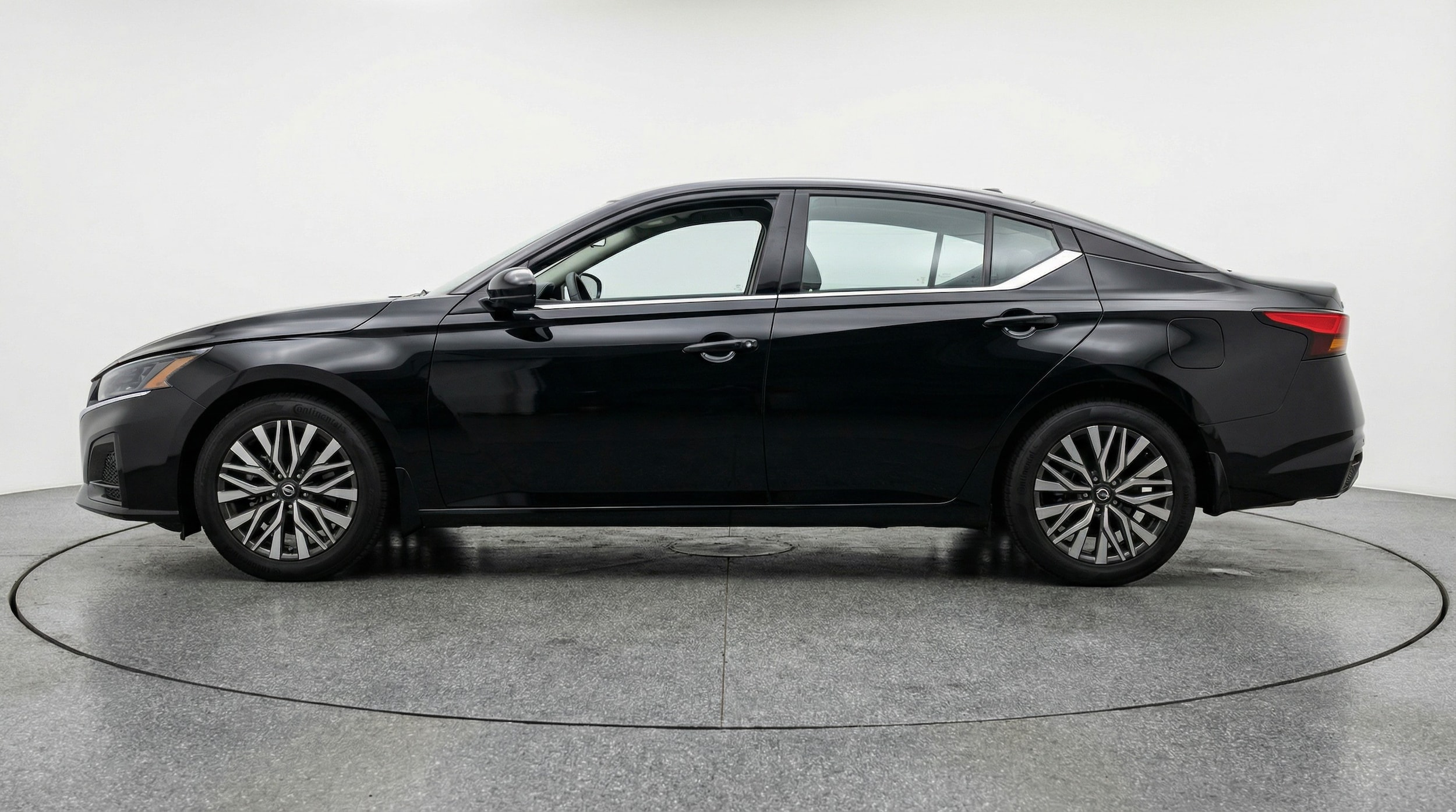 Thumbnail: 2025 Nissan Altima - 4