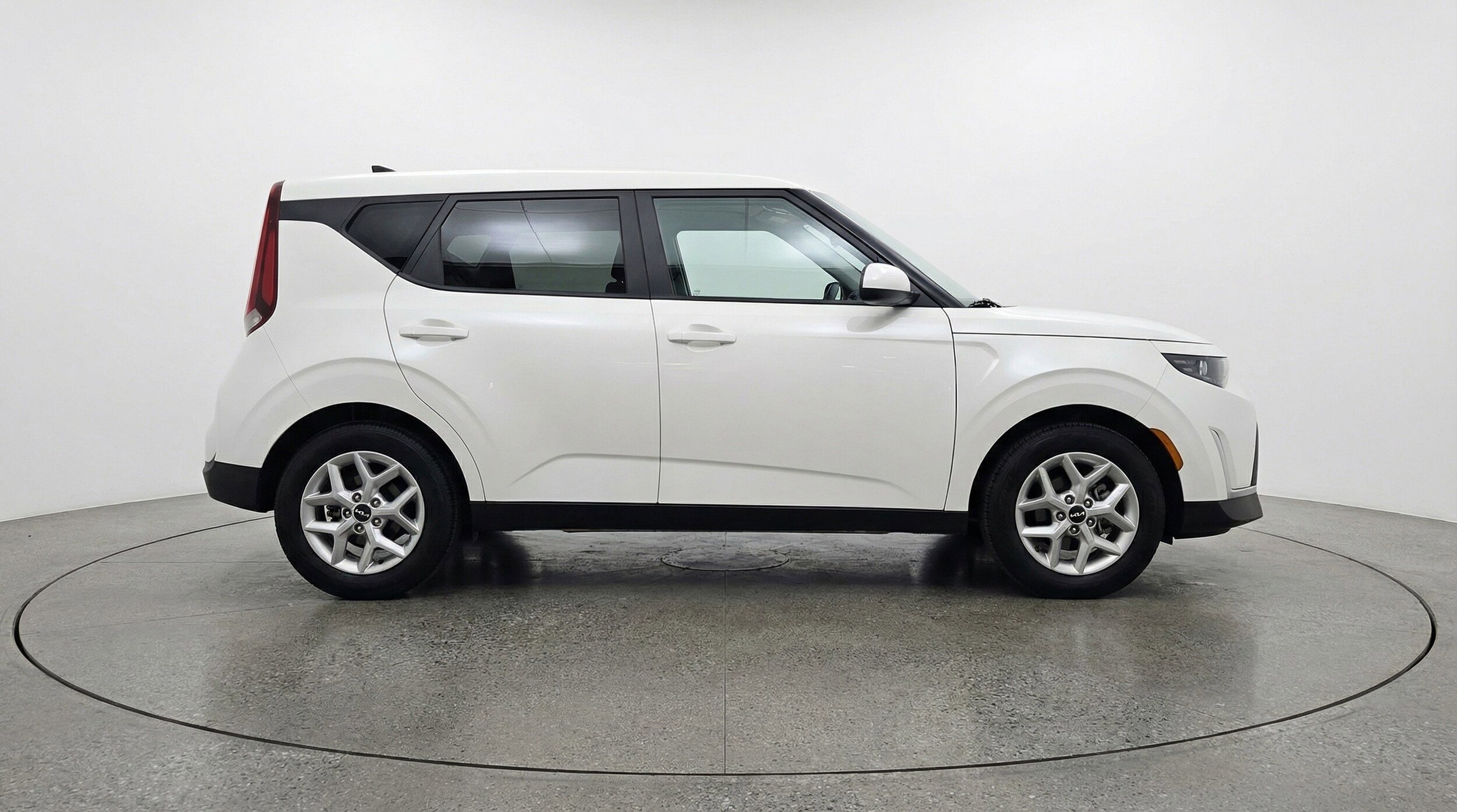 Thumbnail: 2025 Kia Soul - 11