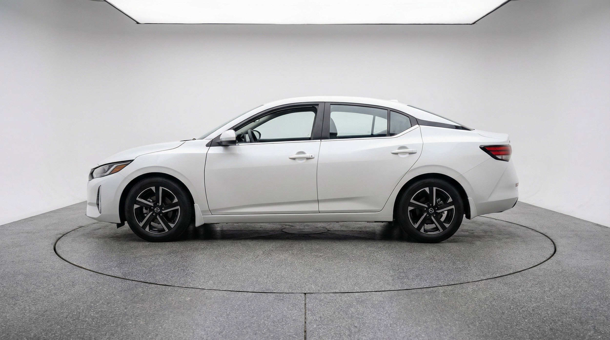 Thumbnail: 2025 Nissan Sentra - 5