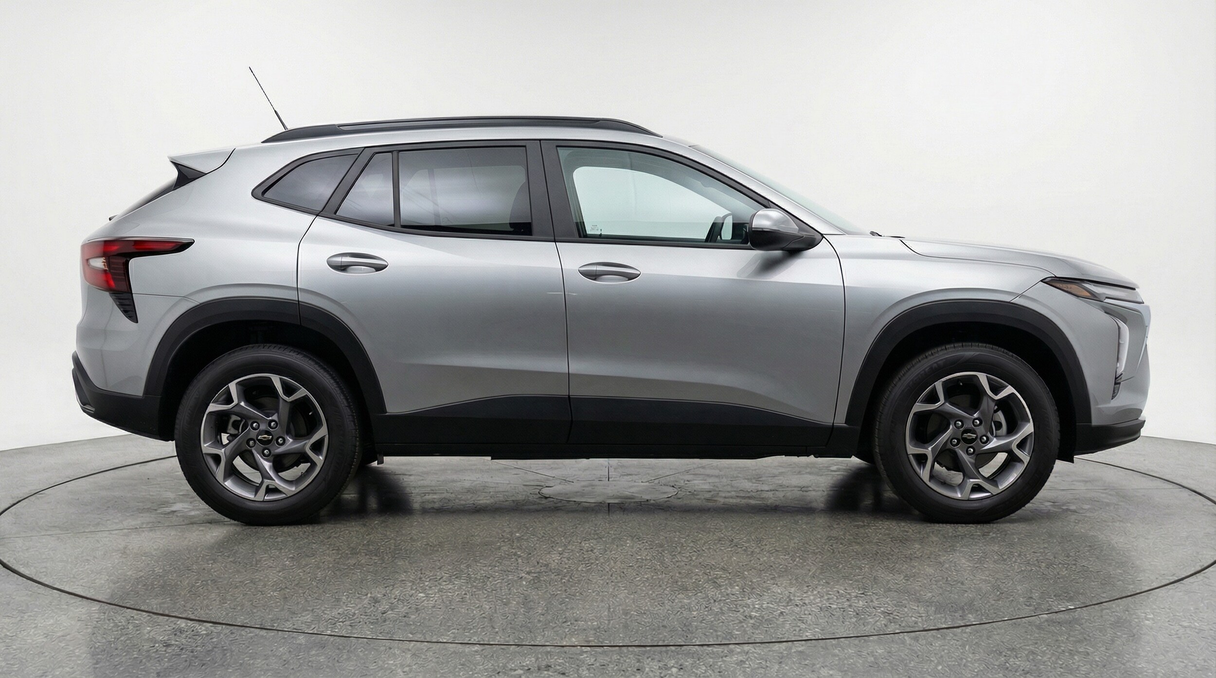 Thumbnail: 2025 Chevrolet Trax - 8