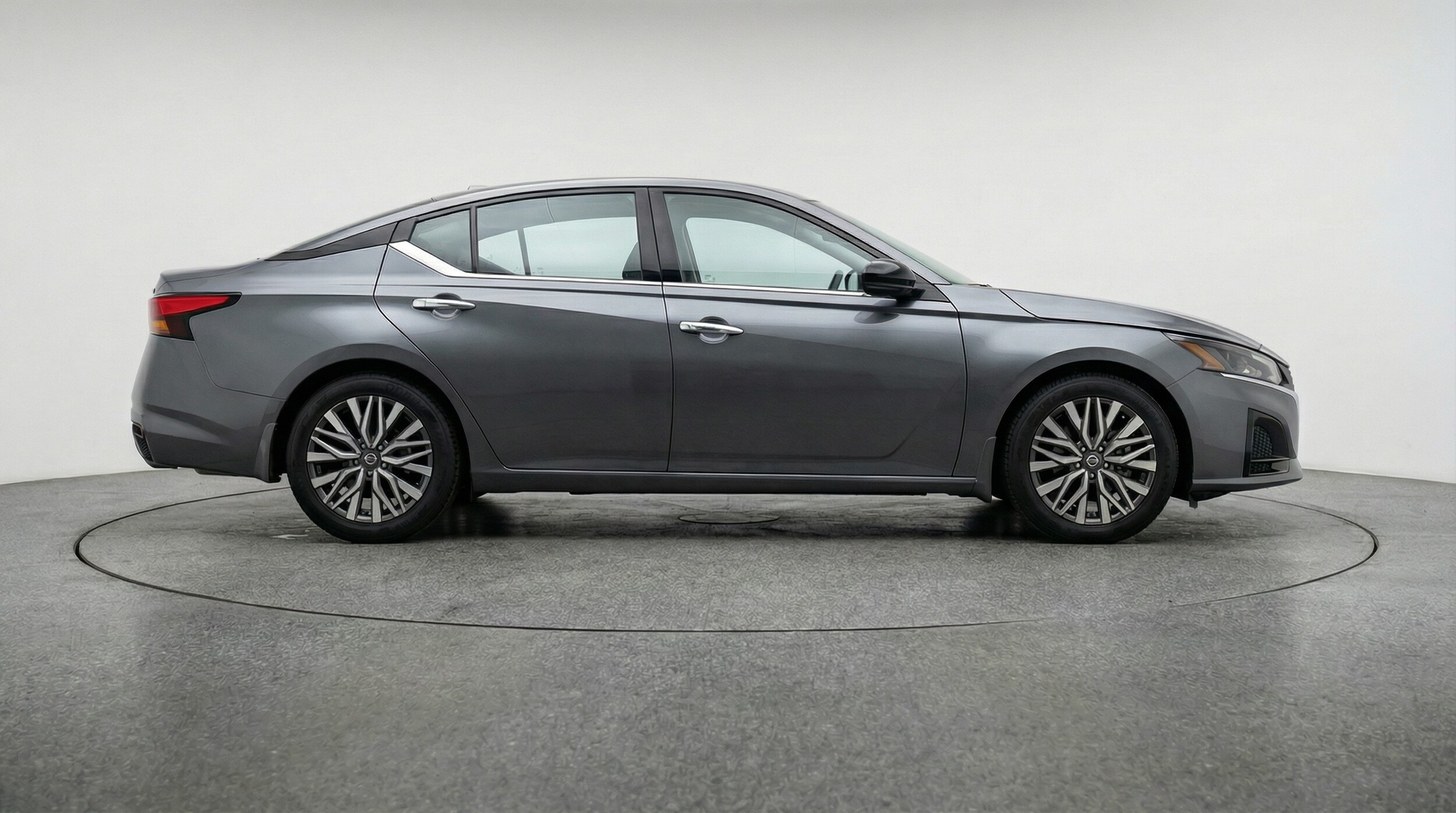 Thumbnail: 2025 Nissan Altima - 8