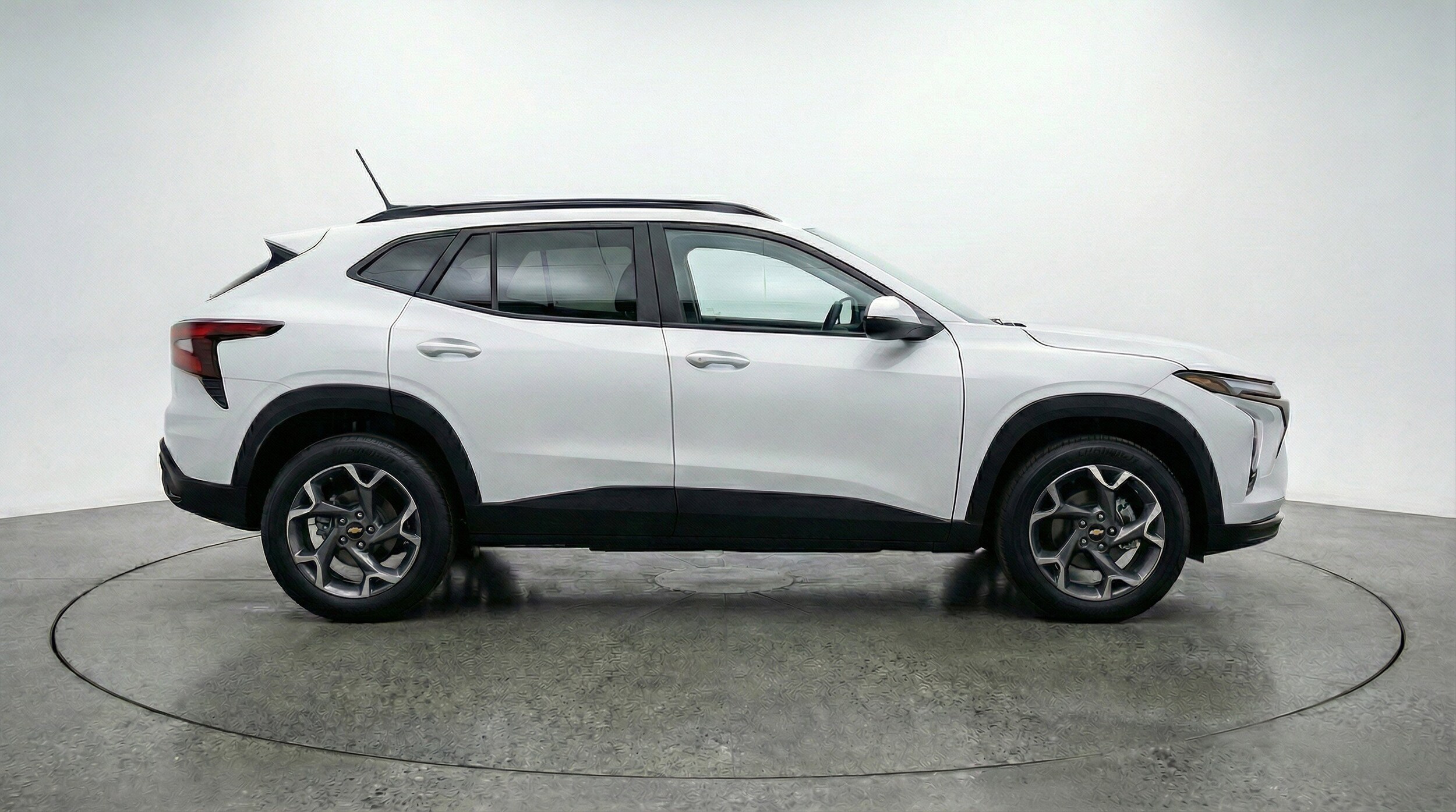 Thumbnail: 2025 Chevrolet Trax - 11