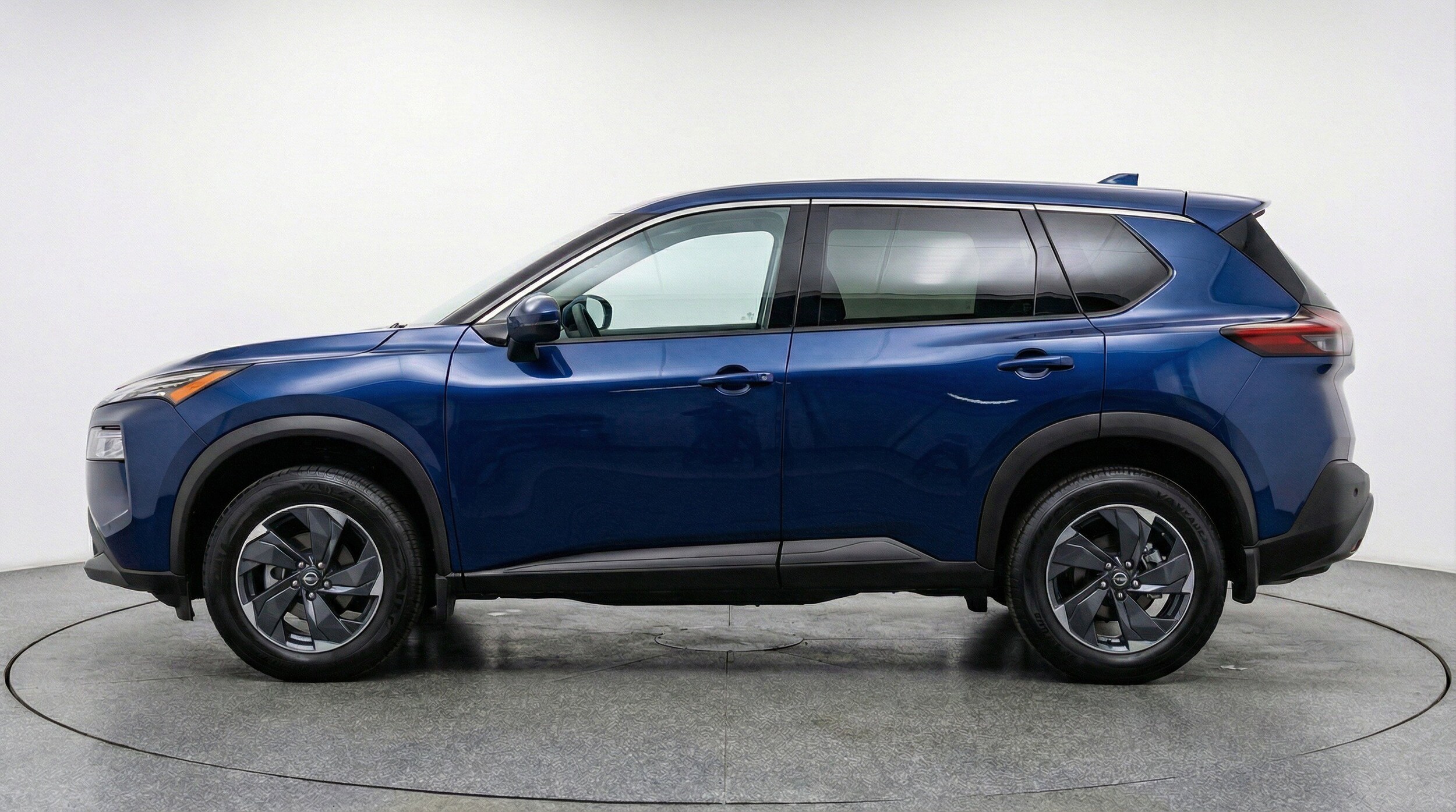 Thumbnail: 2025 Nissan Rogue - 5